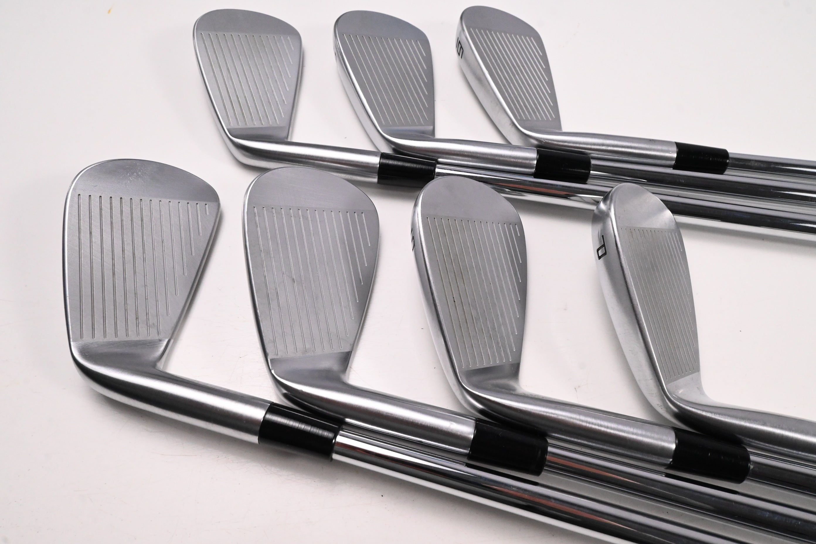 Taylormade P.7CB Irons / 4-PW / Stiff Flex Dynamic Gold 105 S300 Shafts