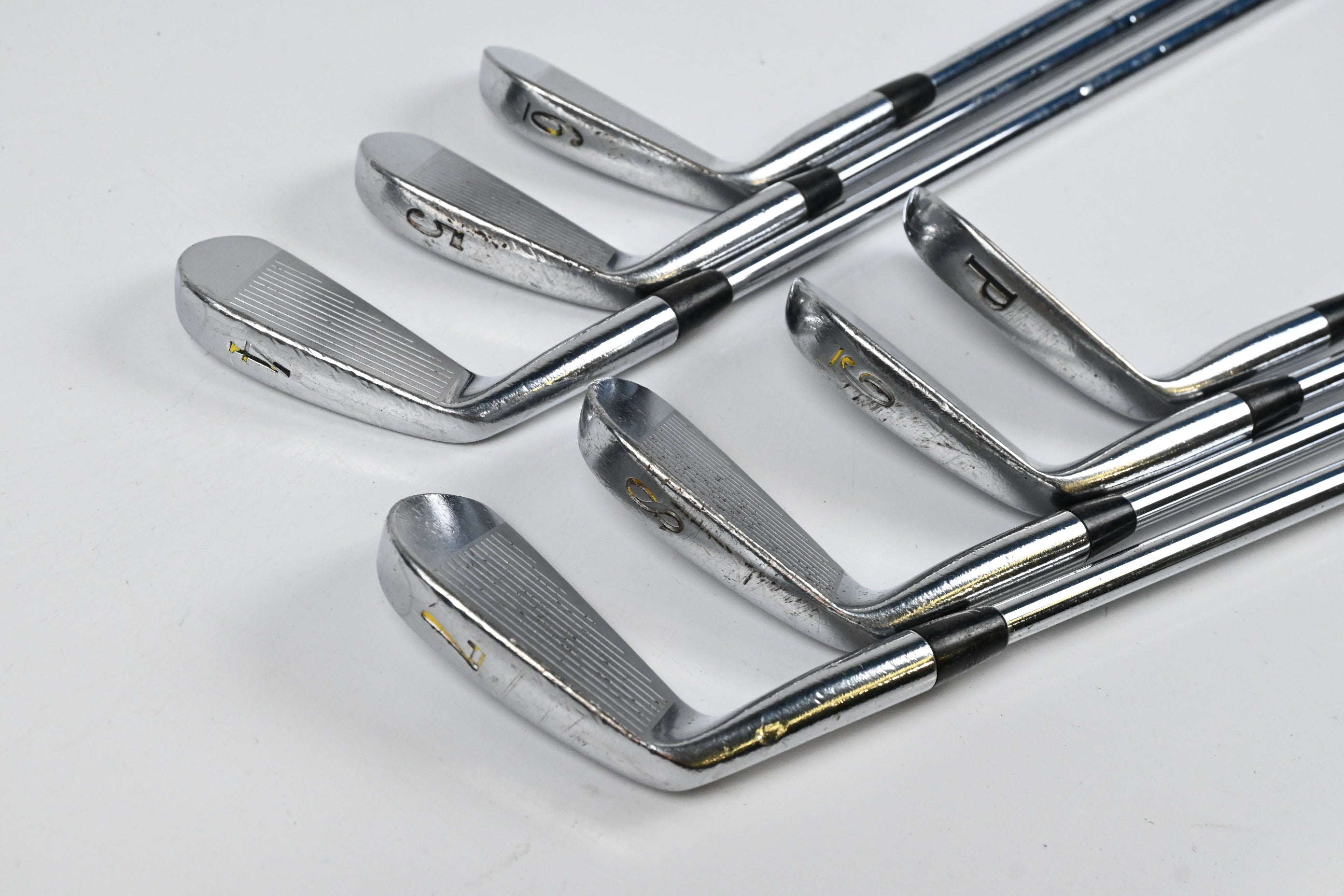 Titleist 690MB Irons / 4-PW / X-Flex Dynamic Gold X100U Steel Shafts