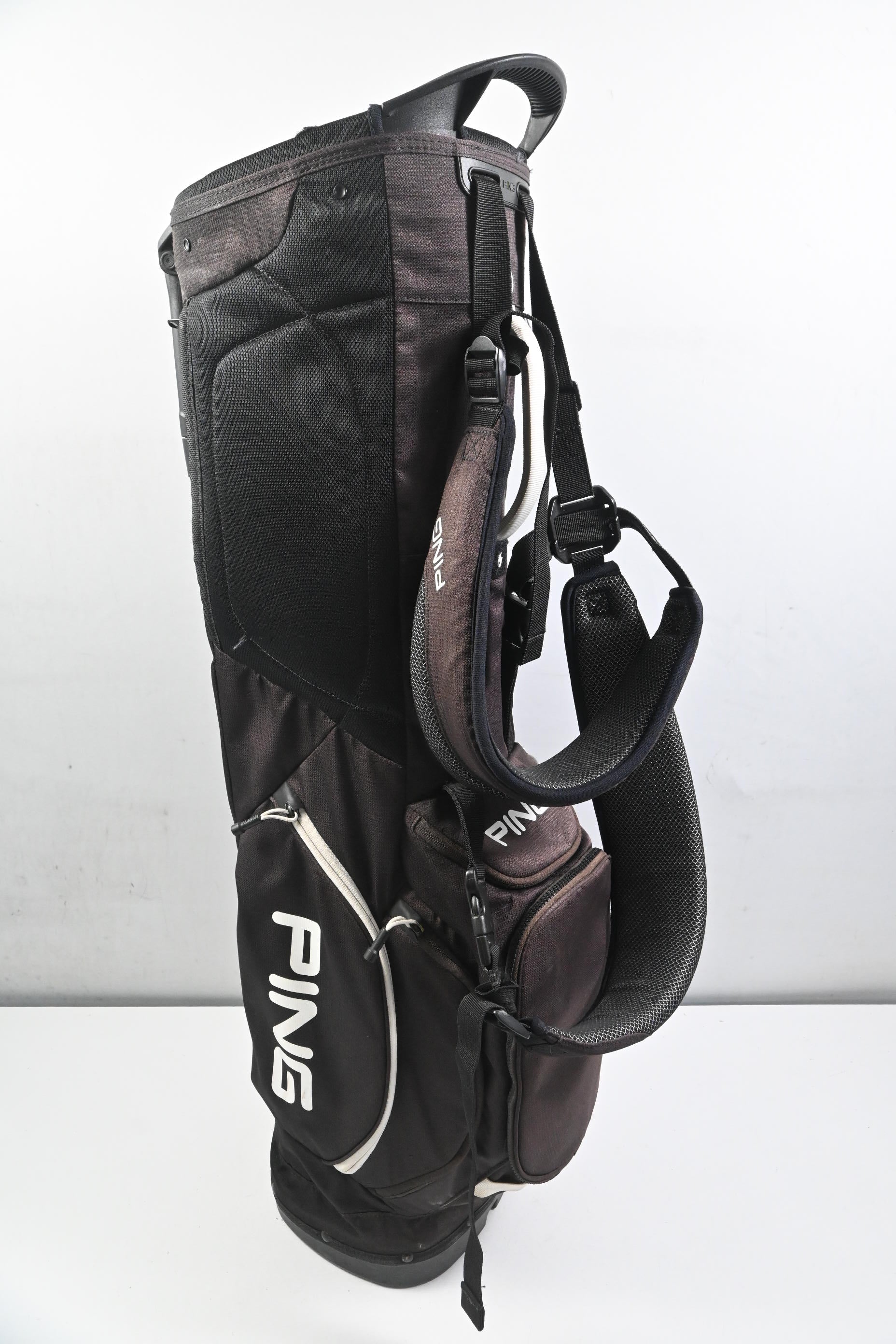 Ping Hoofer Lite Stand Bag / 4-Way Divider / Black