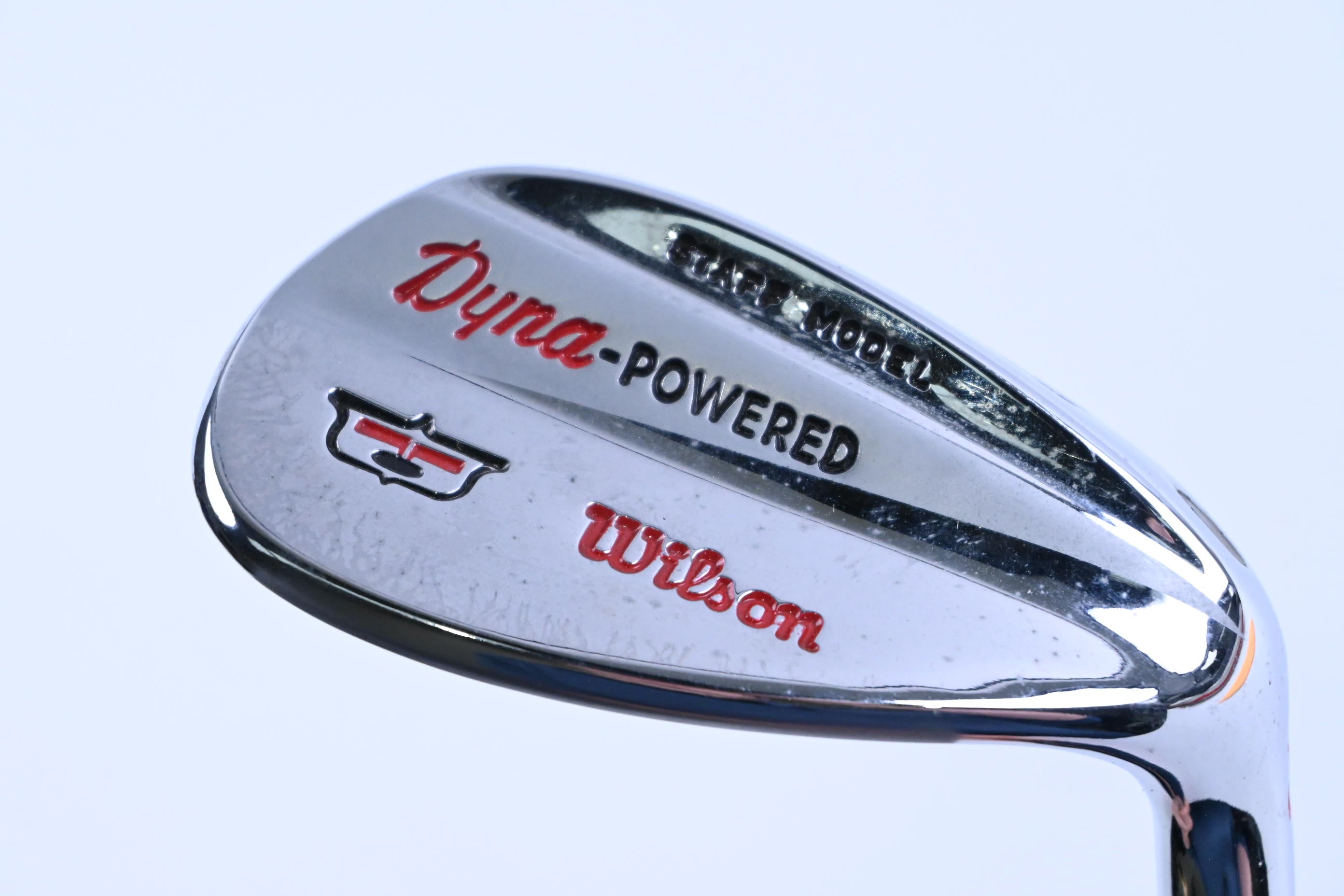 Wilson Staff Dyna-Powered Sand Wedge / 53 Degree / Regular Flex True Temper