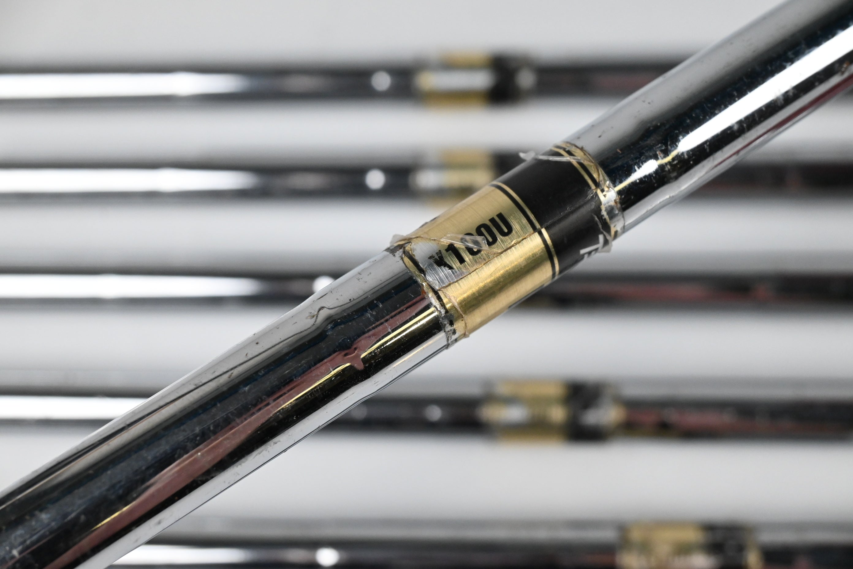 Titleist 690MB Irons / 4-PW / X-Flex Dynamic Gold X100U Steel Shafts