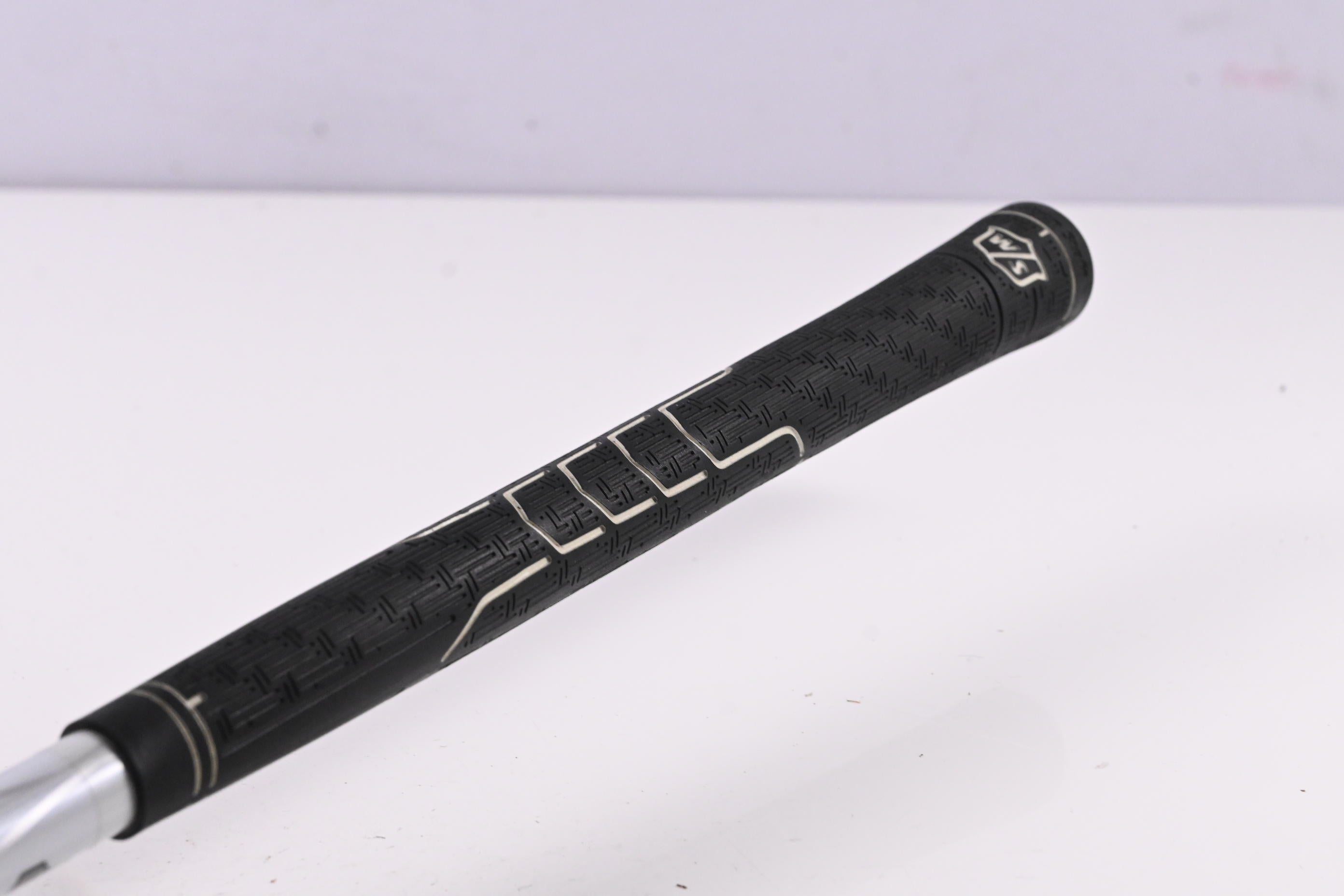 Wilson D200 #4 Hybrid / 22 Degree / Regular Flex UST Elements 54 Shaft