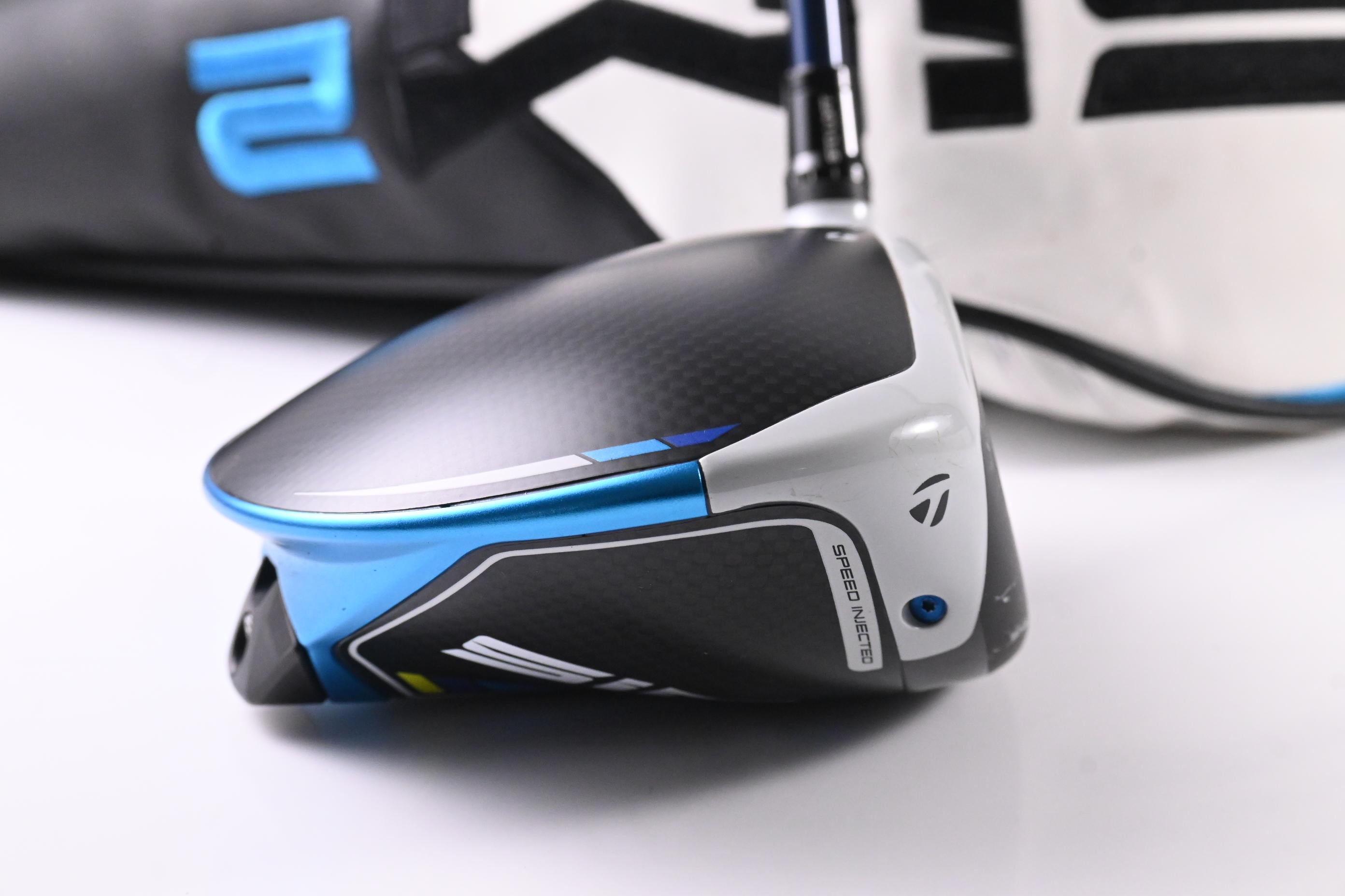 Taylormade SIM2 Max Driver / 10.5 Degree / Stiff Flex Ventus Blue 5 Shaft