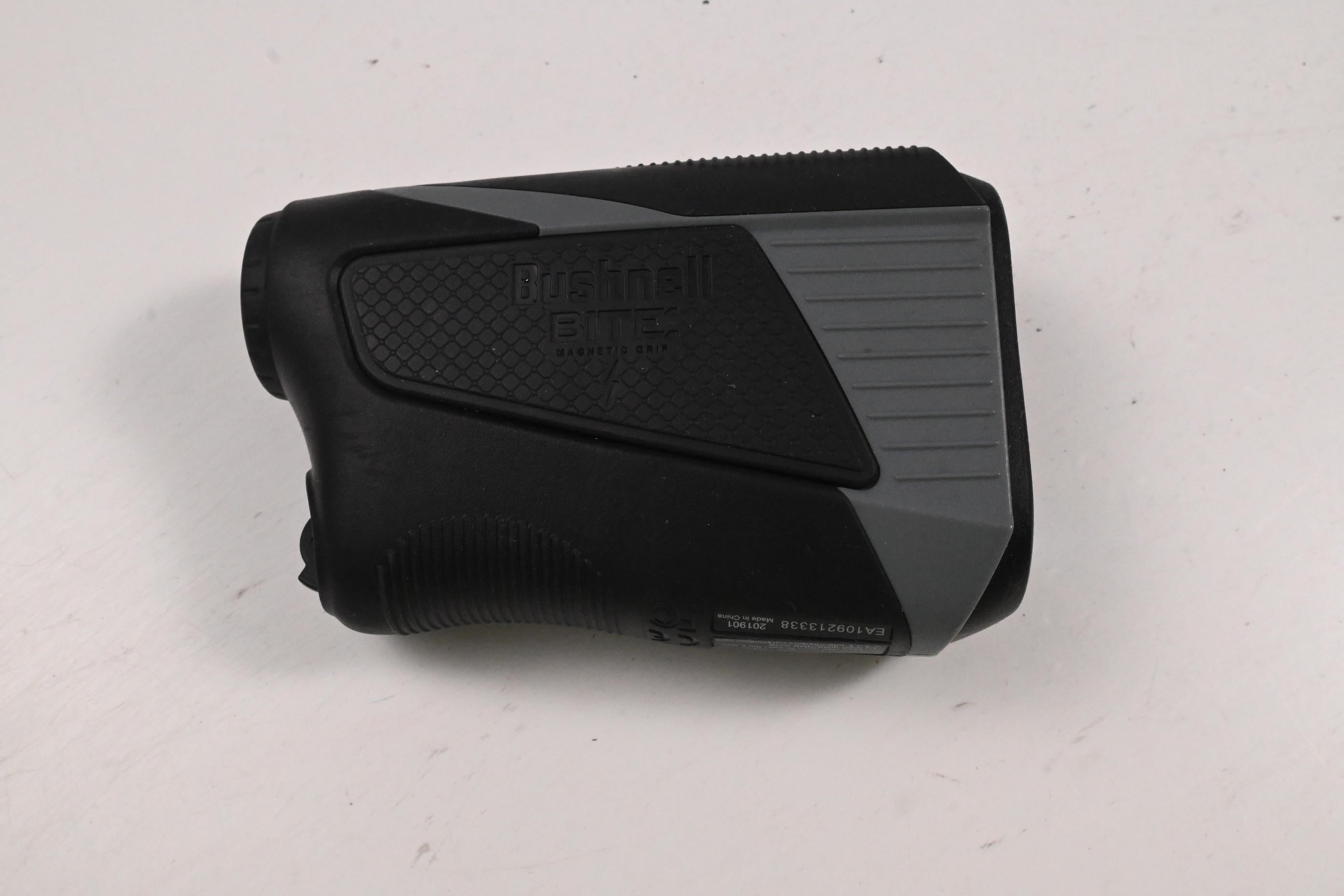 Bushnell Tour V5 / Rangefinder