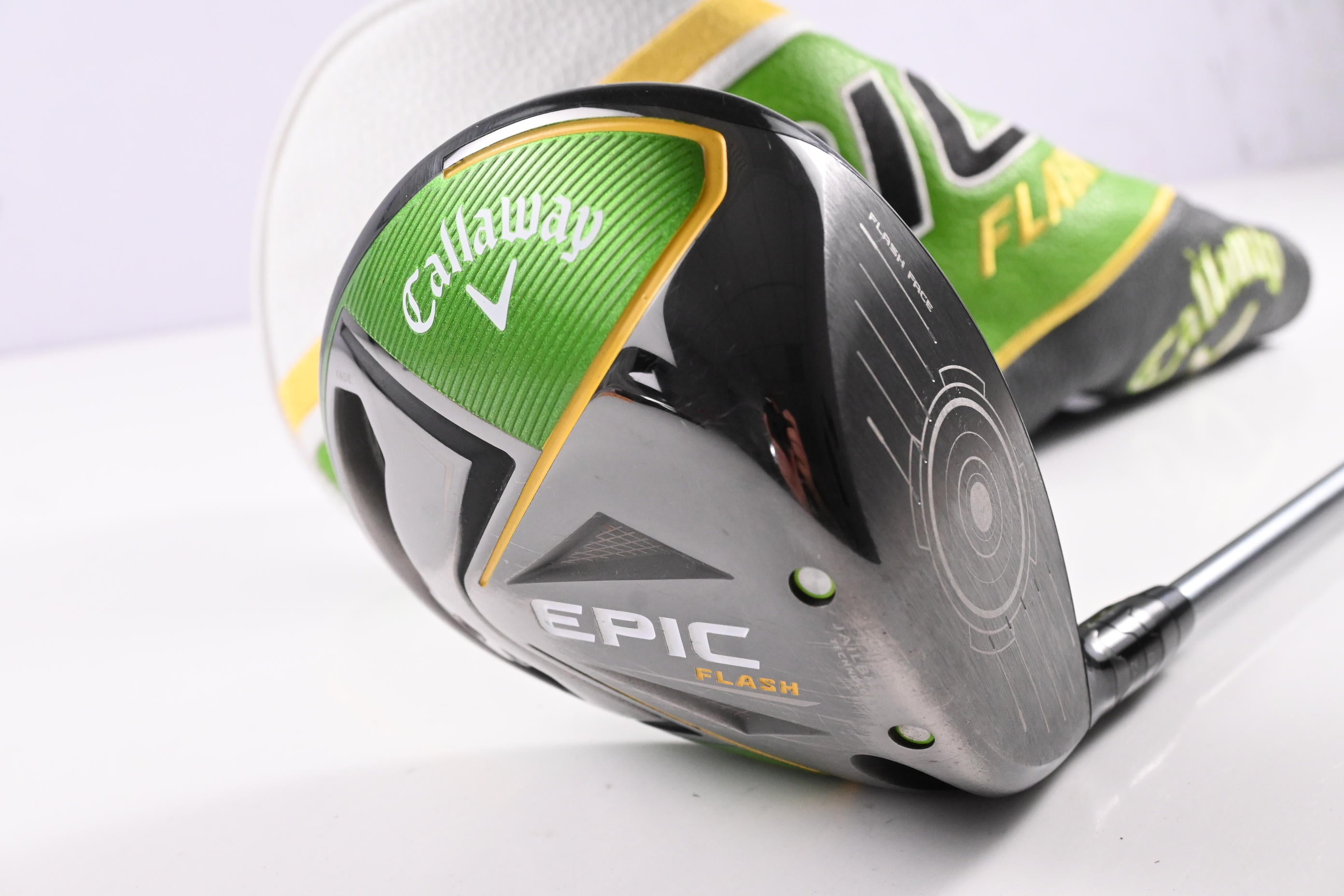 Callaway Epic Flash Driver / 9 Degree / Regular Flex HZRDUS T-800 55 Shaft