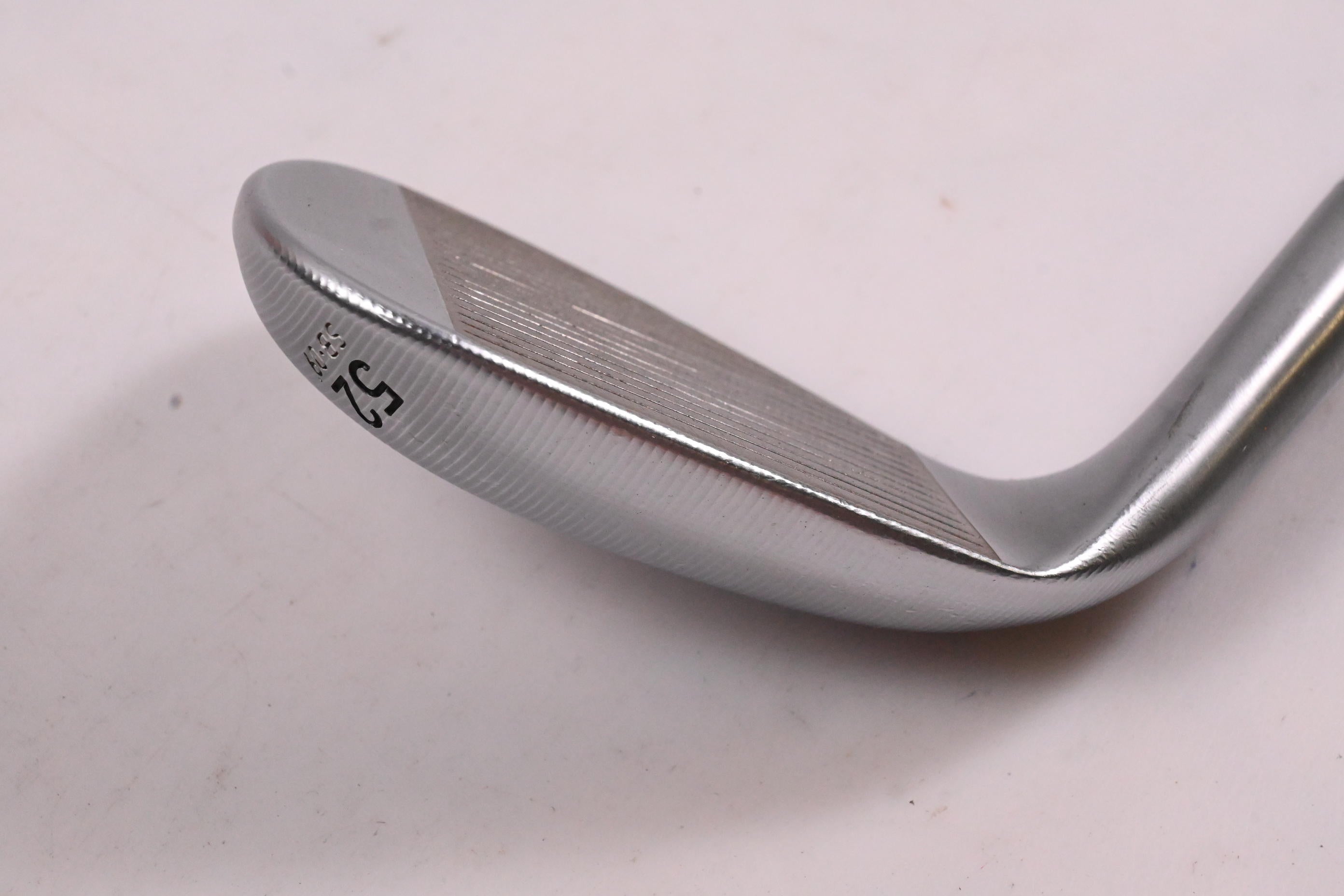 Taylormade Milled Grind 5 Gap Wedge / 52 Degree / Wedge Flex Dynamic Gold 115