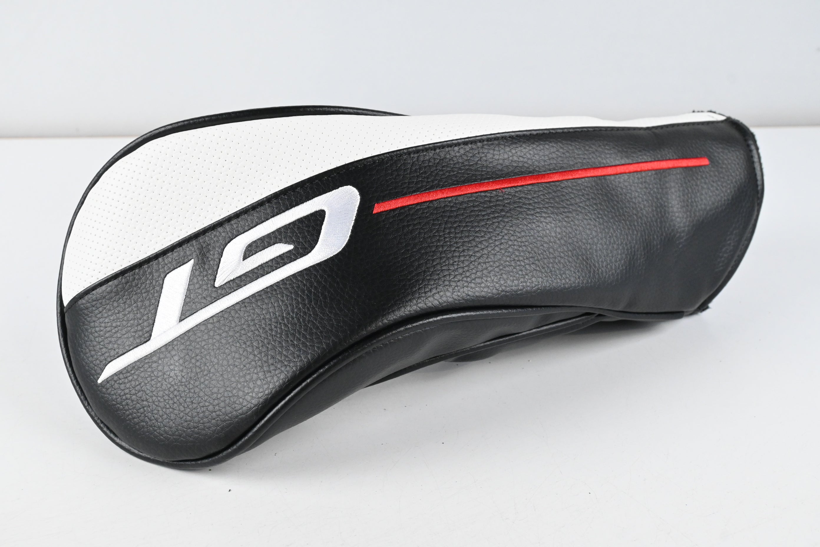 Titleist GT2 Driver / 10.5 Degree / Stiff Flex Tensei 1K Blue 55 Shaft