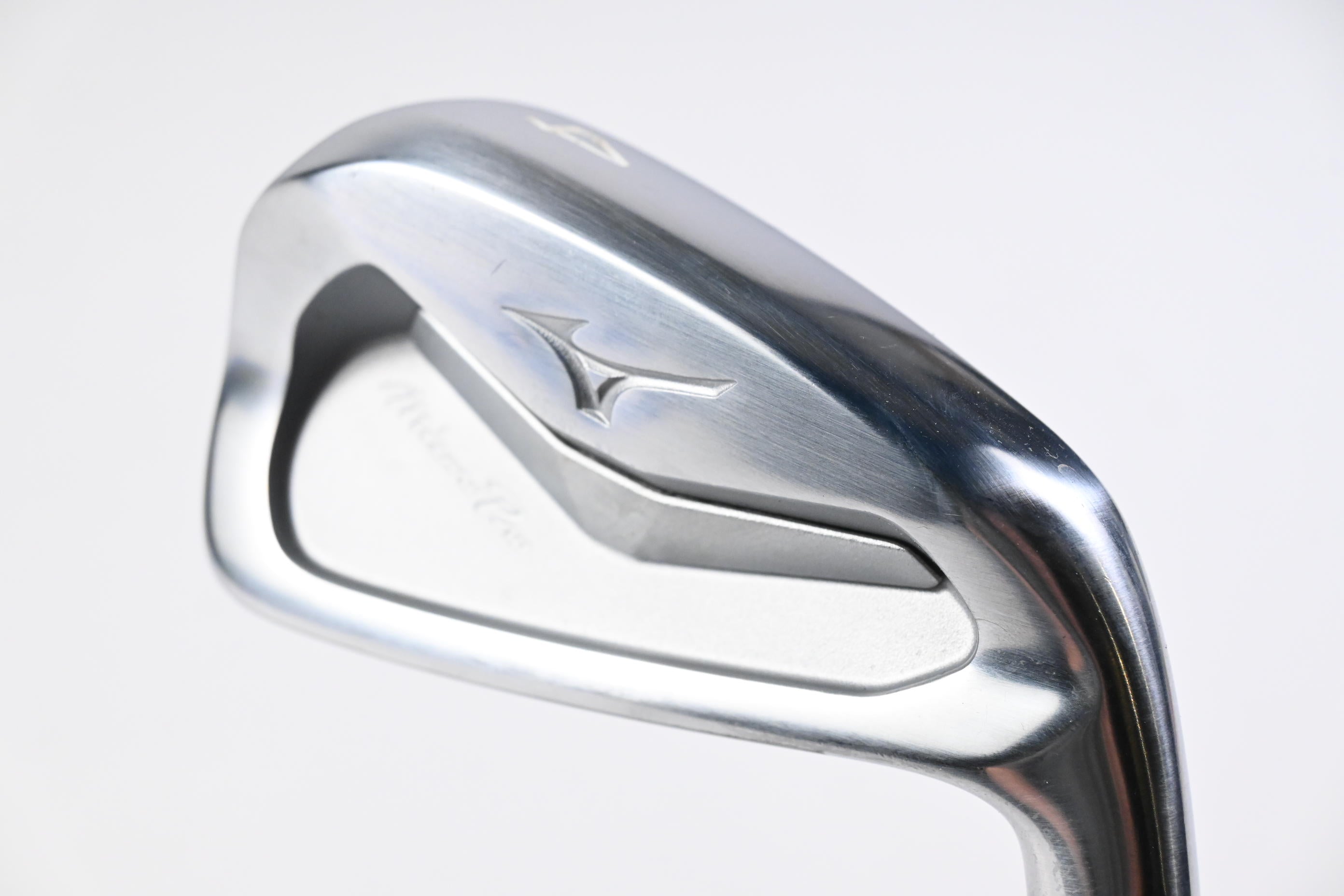 Mizuno Pro 243 #4 Iron / 22 Degree / Stiff Flex Dynamic Gold 105 S300 Shaft