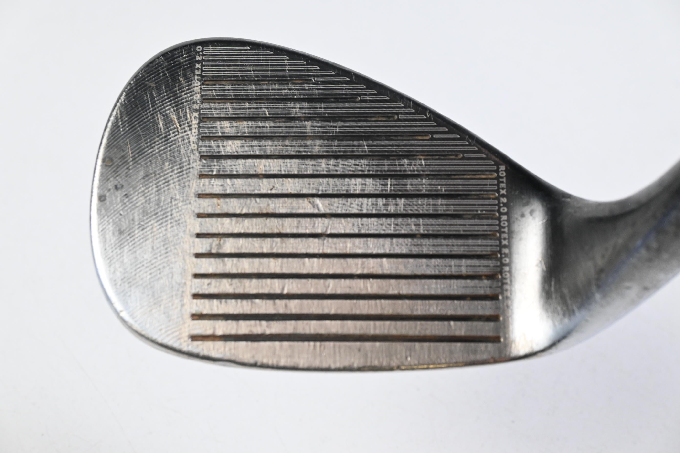 Cleveland 588 RTX Sand Wedge / 54 Degree / Wedge Flex Dynamic Gold Shaft