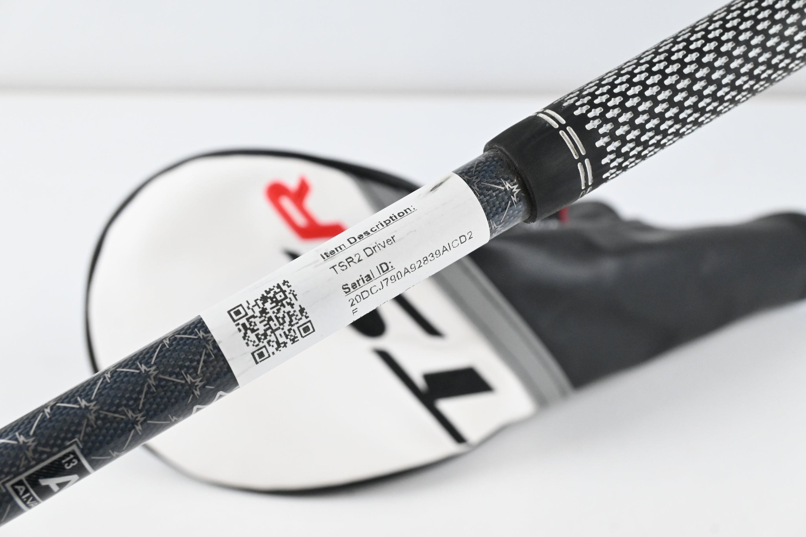 Titleist TSR2 Driver / 10 Degree / Regular Flex Tensei AV Blue 55 Shaft