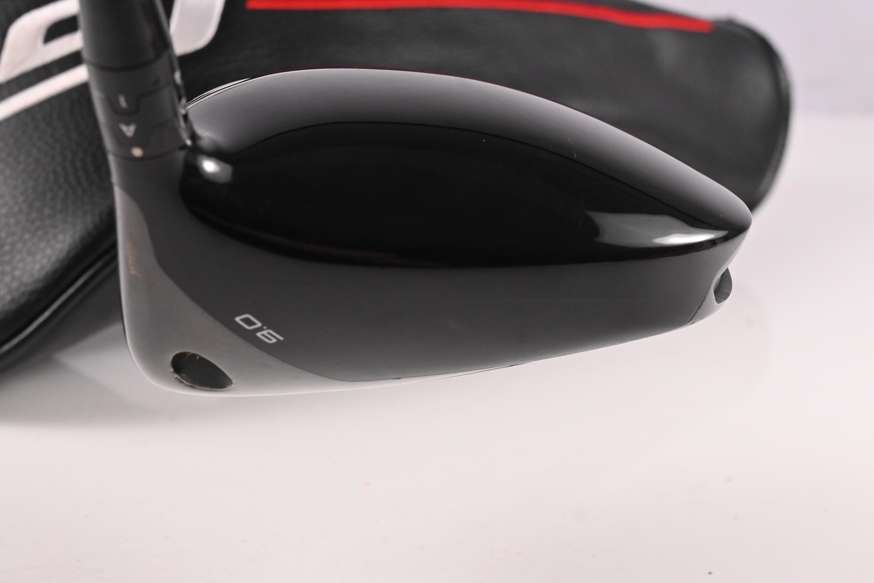 Titleist GT2 Driver / 9 Degree / Stiff Flex Aldila Ascent Red 60 Shaft