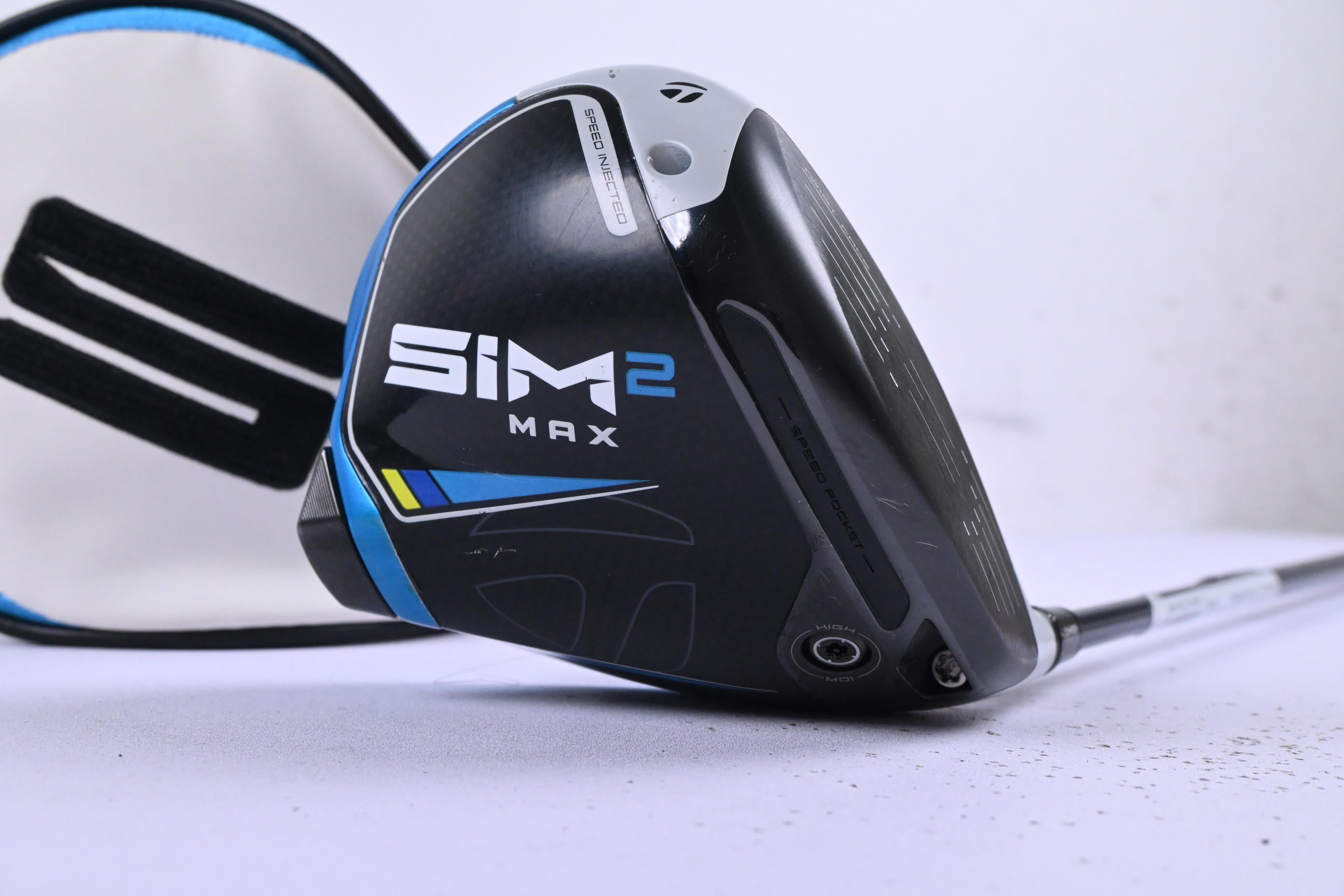 Taylormade SIM2 Max Driver / 10.5 Degree / Regular Flex Fujikura Ventus Blue 5