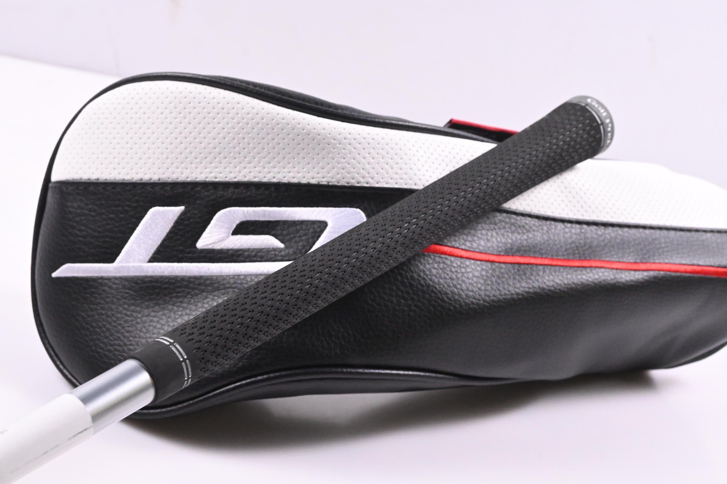 Left Hand Titleist GT2 Driver / 10 Degree / Regular Flex AirSpeeder 40 Shaft