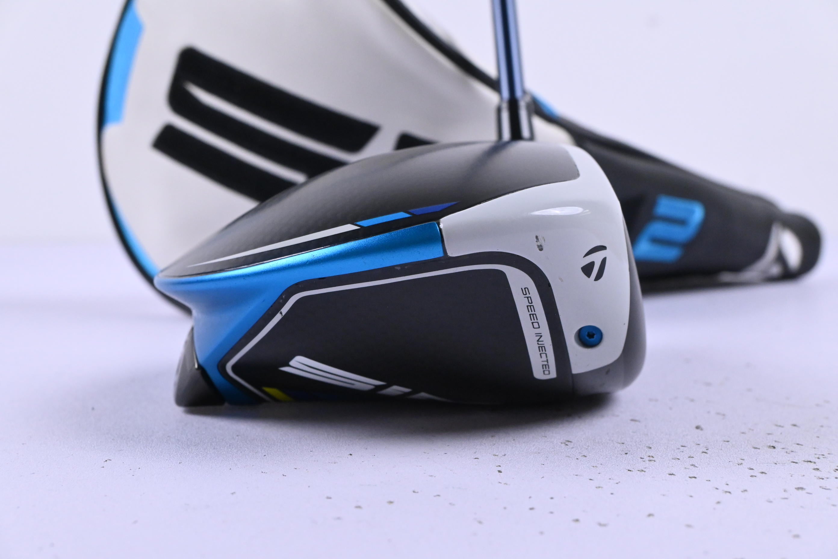 Taylormade SIM2 Max Driver / 10.5 Degree / Regular Flex Fujikura Ventus Blue 5