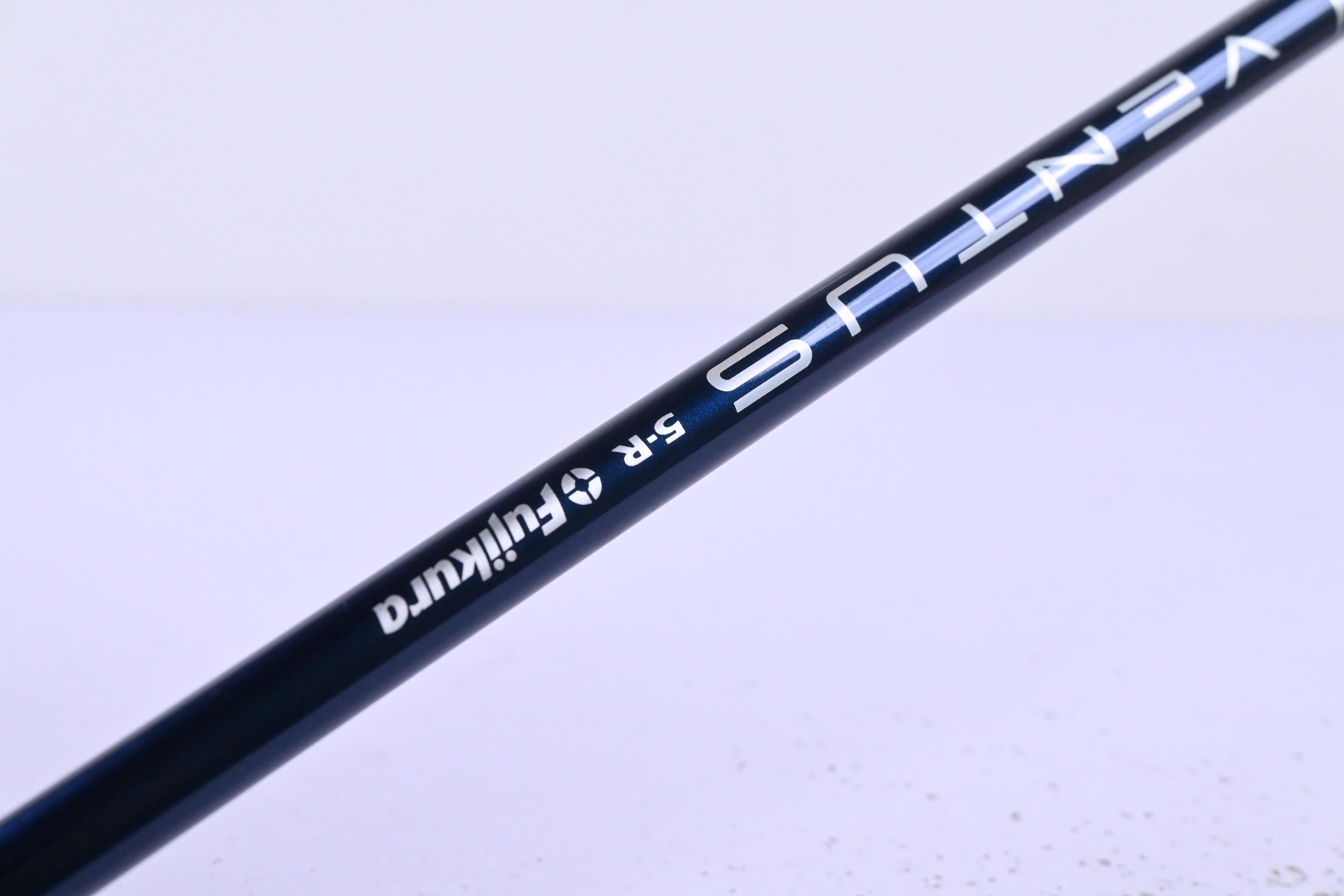 Taylormade SIM2 Max Driver / 10.5 Degree / Regular Flex Fujikura Ventus Blue 5
