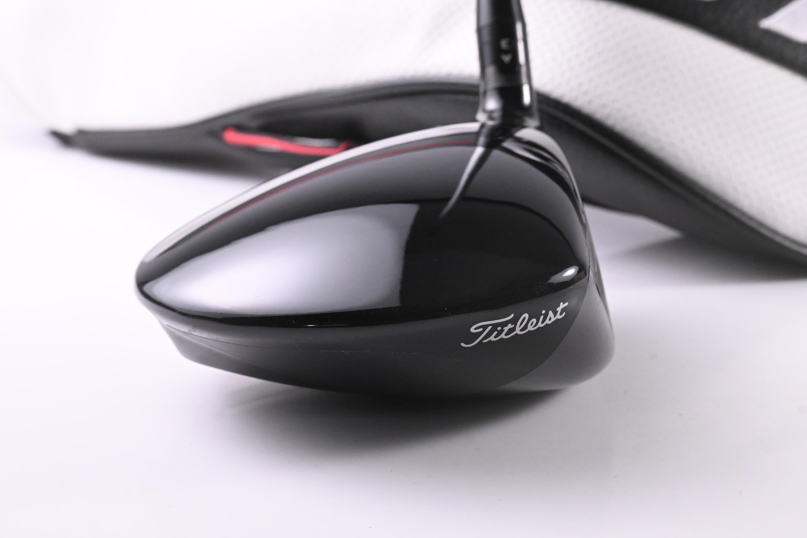 Titleist GT1 Driver / 10 Degree / Regular Flex Airspeeder 40 Shaft
