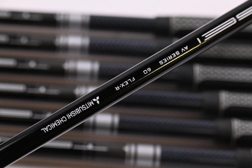 Wilson D9 Irons / 5-PW+SW / Regular Flex Tensei AV Silver 60 Shafts