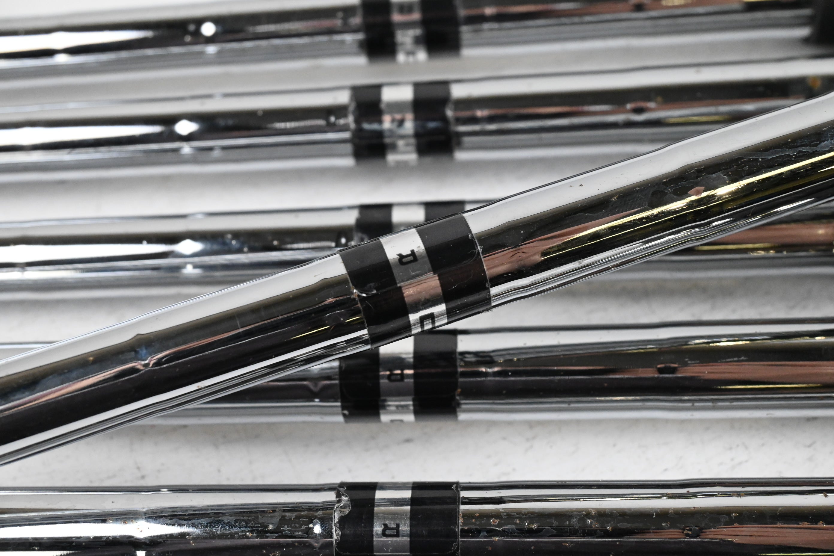 Cobra Bio Cell Irons / 4-PW / Regular Flex Cobra Shafts