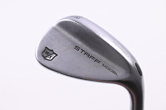 Wilson Staff Model Gap Wedge / 52 Degree / Regular Flex Dynamic Gold 95 R300