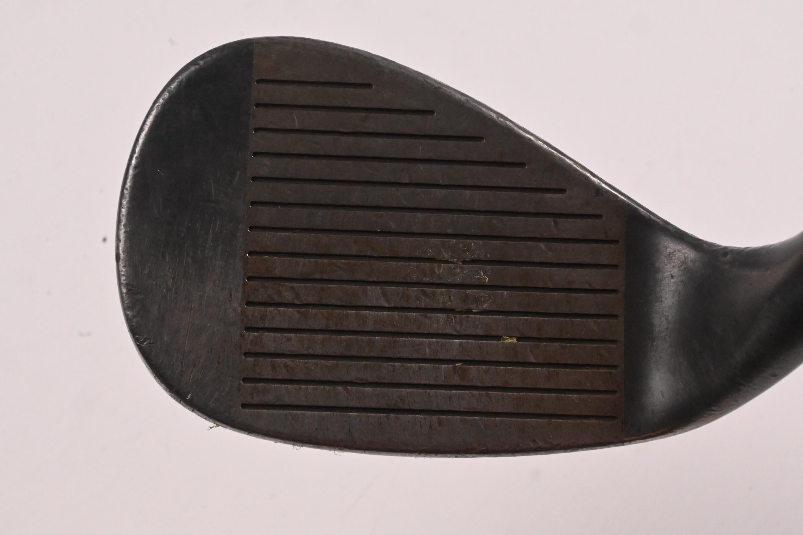 Cleveland Tour Action 900 Gap Wedge / 52 Degree / Wedge Flex Dynamic Gold Shaft