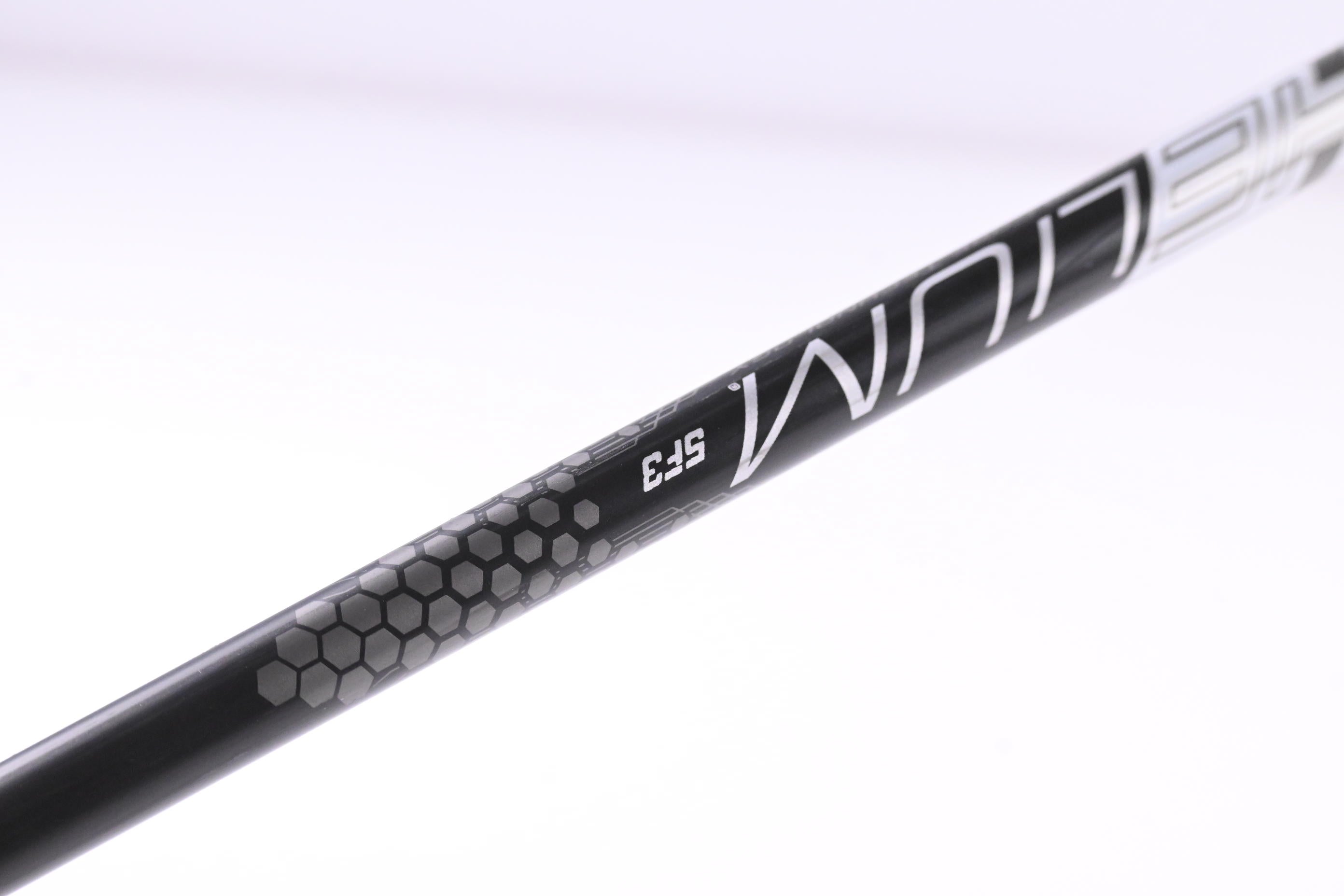 Left Hand Taylormade Stealth Plus Driver / 10.5 Degree / Regular Flex UST Helium