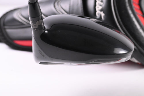 Titleist 913 D3 Driver / 8.5 Degree / Regular Flex Aldila RIP Phanom 60 Shaft