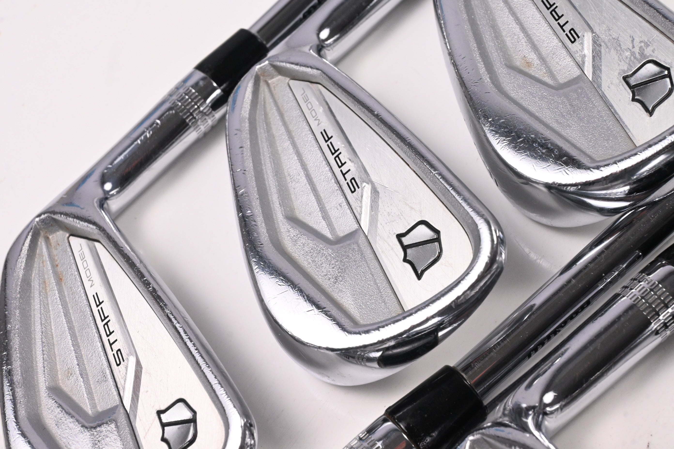 Wilson Staff Model 2024 CB Irons / 4-9i / X-Flex Dynamic Gold 120 X100 Shafts