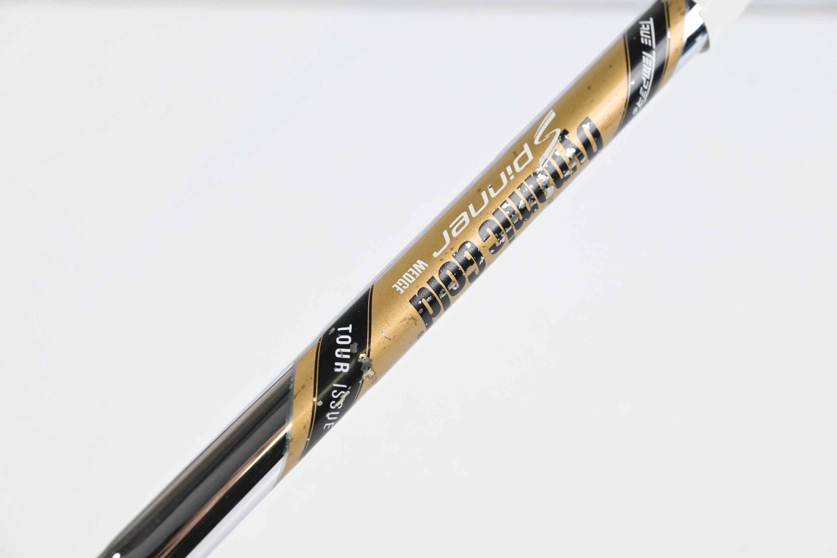 Cleveland RTX ZipCore Sand Wedge / 54 Degree / Wedge Flex Dynamic Gold Spinner