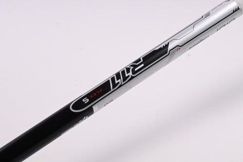 Left Hand Taylormade R11 #5 Wood / 18 Degree / Stiff Flex Fujikura Blur 60 Shaft