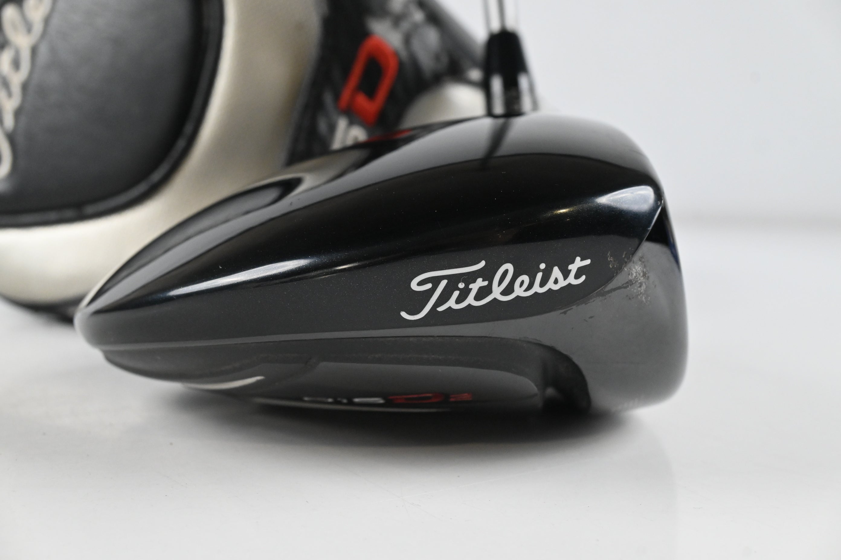 Titleist 915 D2 Driver / 9.5 Degree / Stiff Flex Diamana S+ Blue 60 Shaft