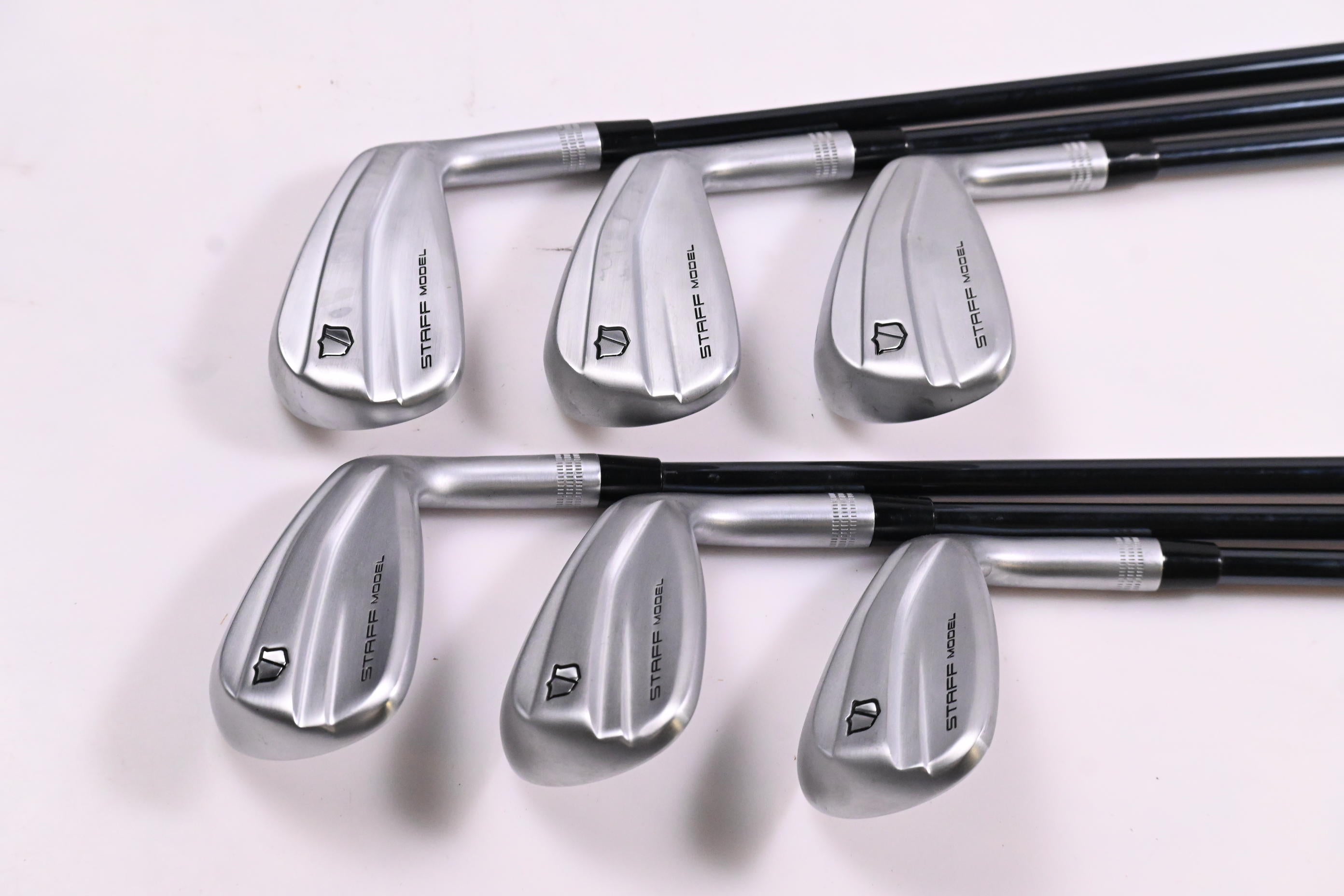 Wilson Staff Model XB Irons / 6-PW+GW / Regular Flex UST Recoil HDC DART 70