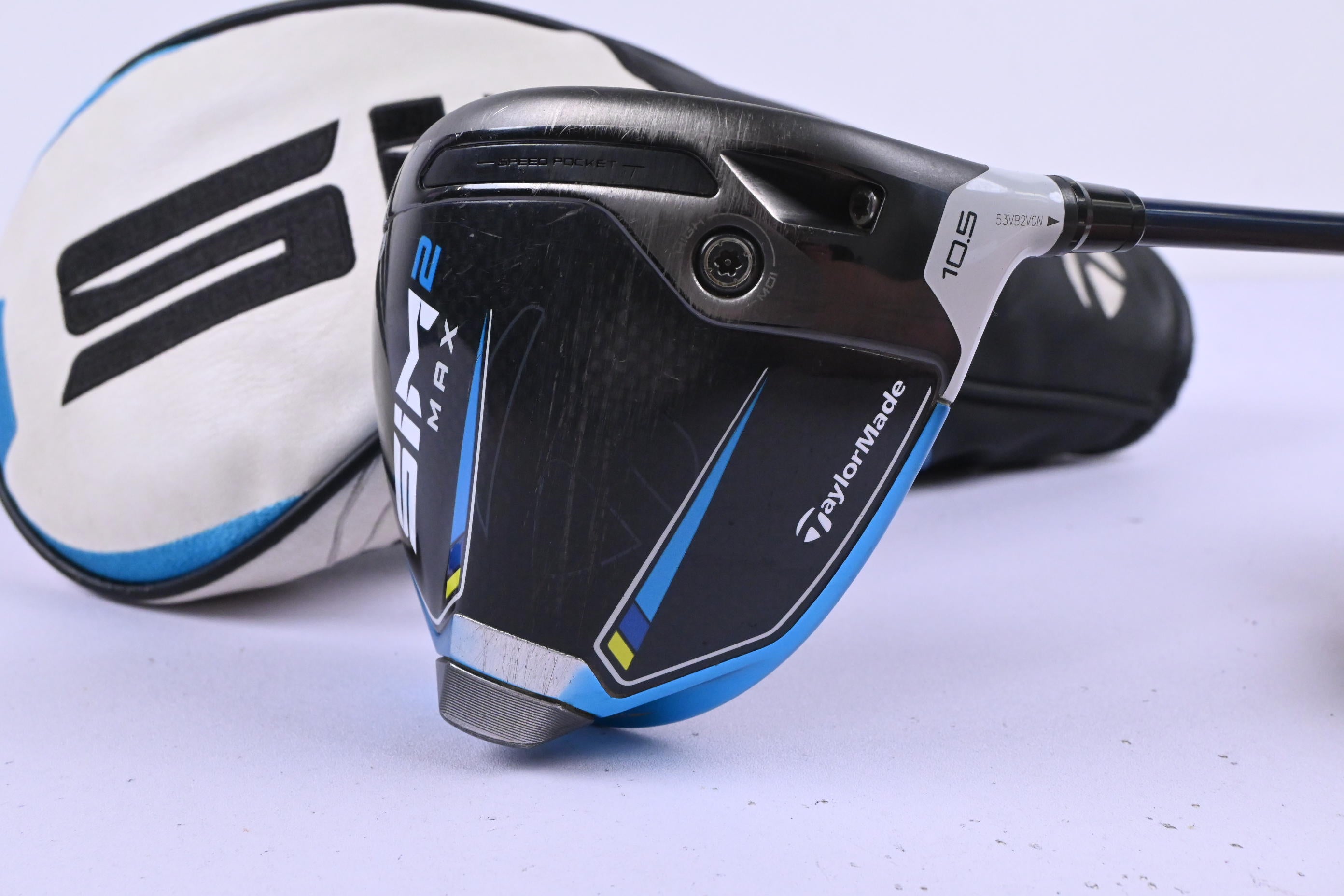 Taylormade SIM2 Max Driver / 10.5 Degree / Regular Flex Fujikura Ventus Bluee 5
