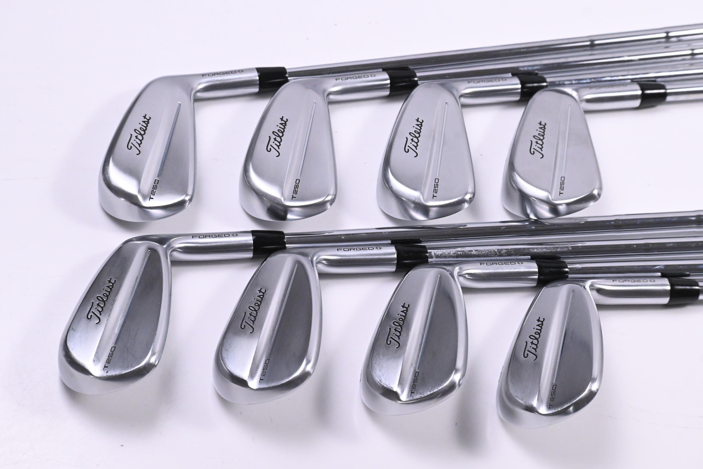 Titleist T250 2025 Irons / 4-PW+GW / X-Flex AMT White Shafts