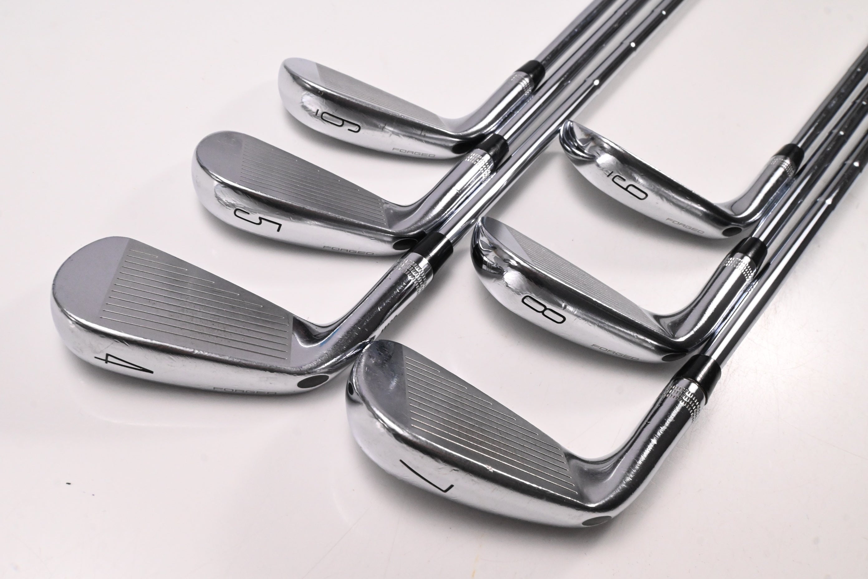 Wilson Staff Model 2024 CB Irons / 4-9i / X-Flex Dynamic Gold 120 X100 Shafts