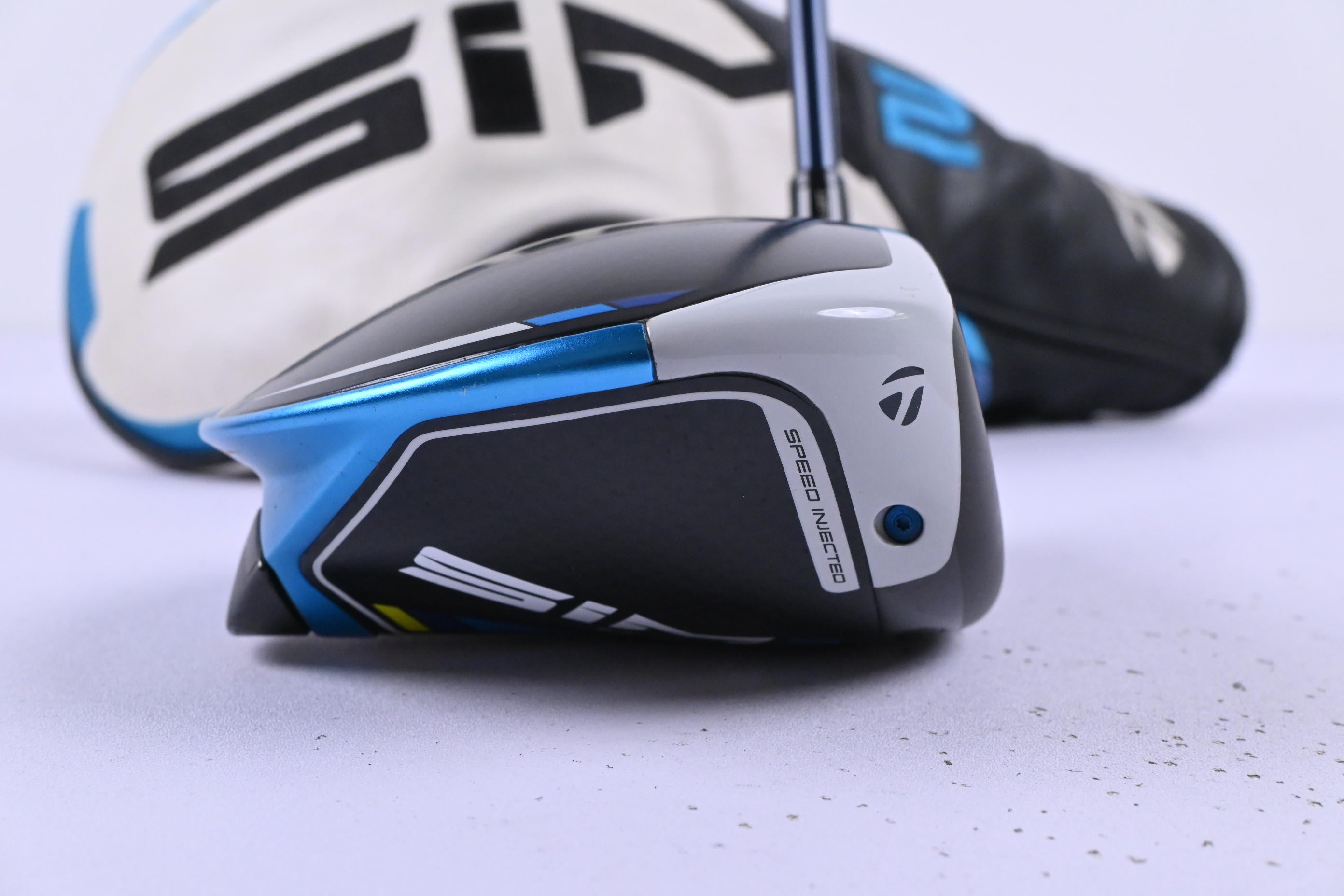 Taylormade SIM2 Max Driver / 10.5 Degree / Regular Flex Fujikura Ventus Bluee 5