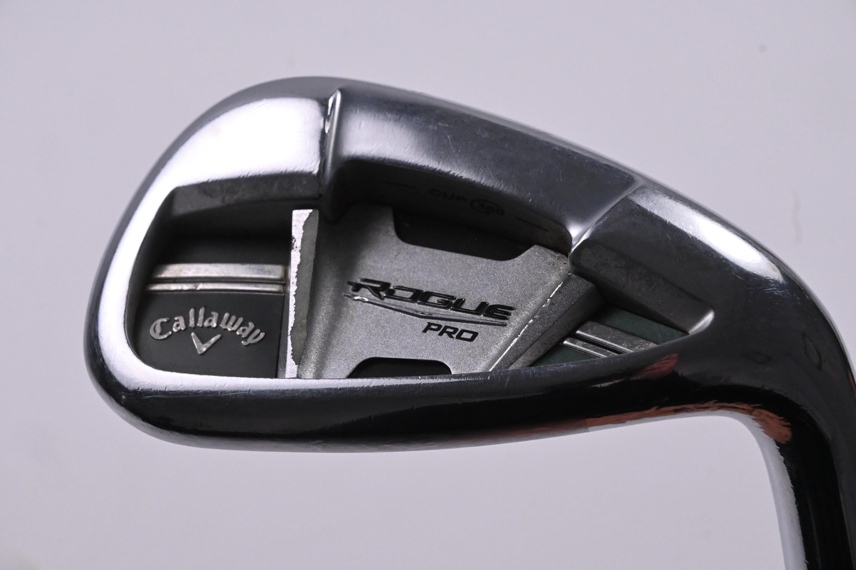 Callaway Rogue Pro Gap Wedge / 50 Degree / Regular Flex Aldila Synergry 60 Shaft