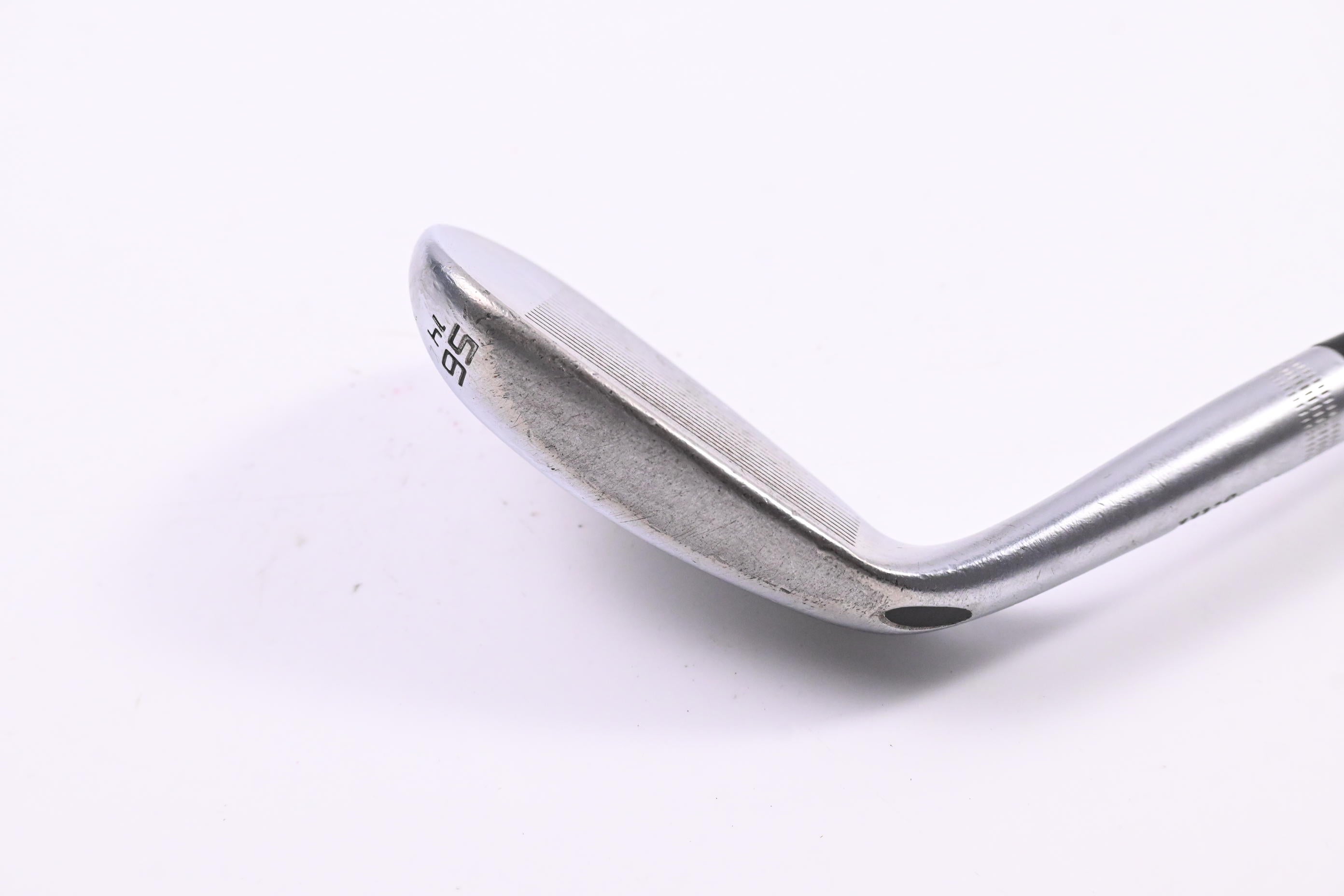 Wilson Staff Model Sand Wedge / 56 Degree / Regular Flex Dynamic Gold 95 R300