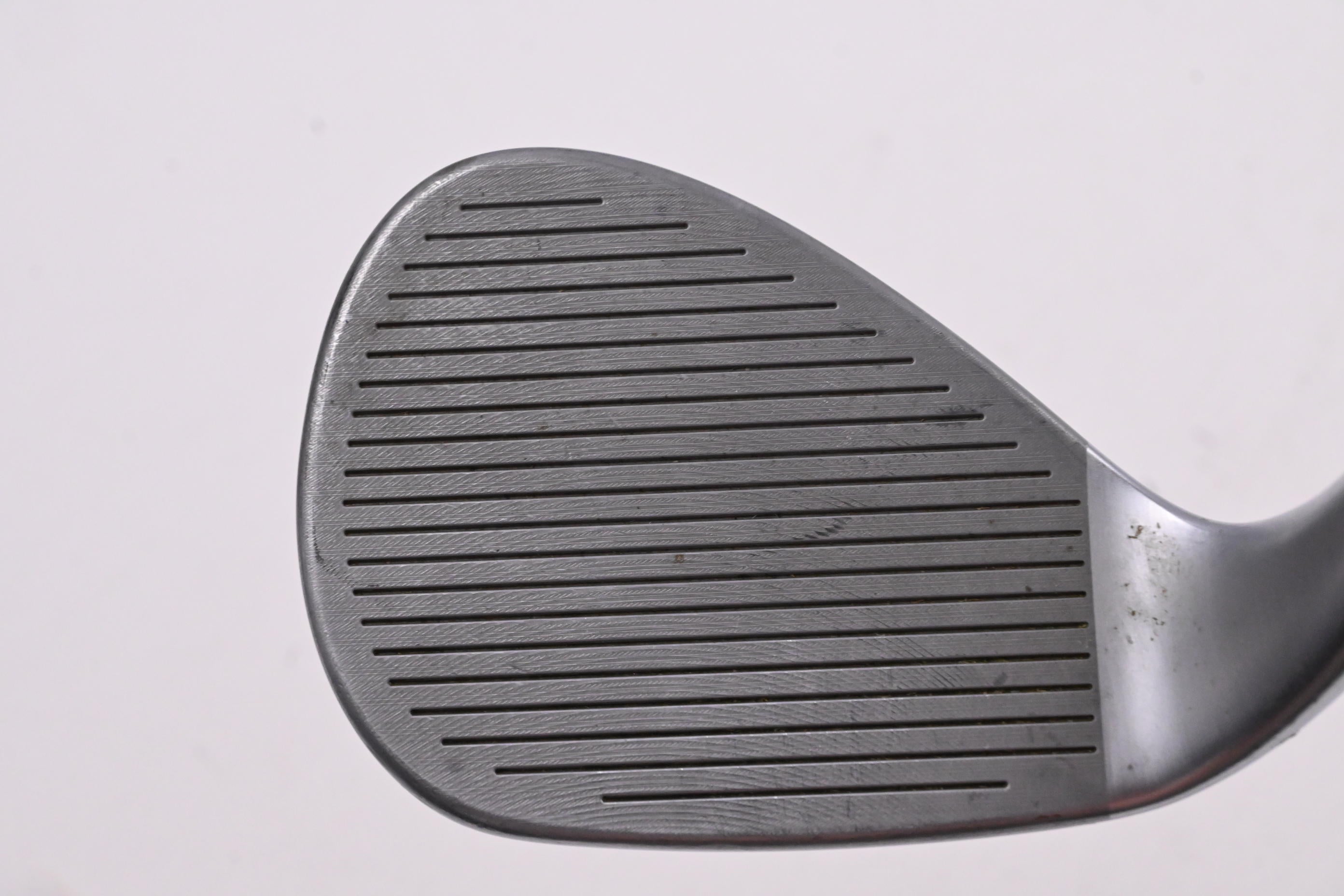 Cleveland CBX Full Face 2 Gap Wedge / 52 Degree / Wedge Flex Dynamic Gold 115