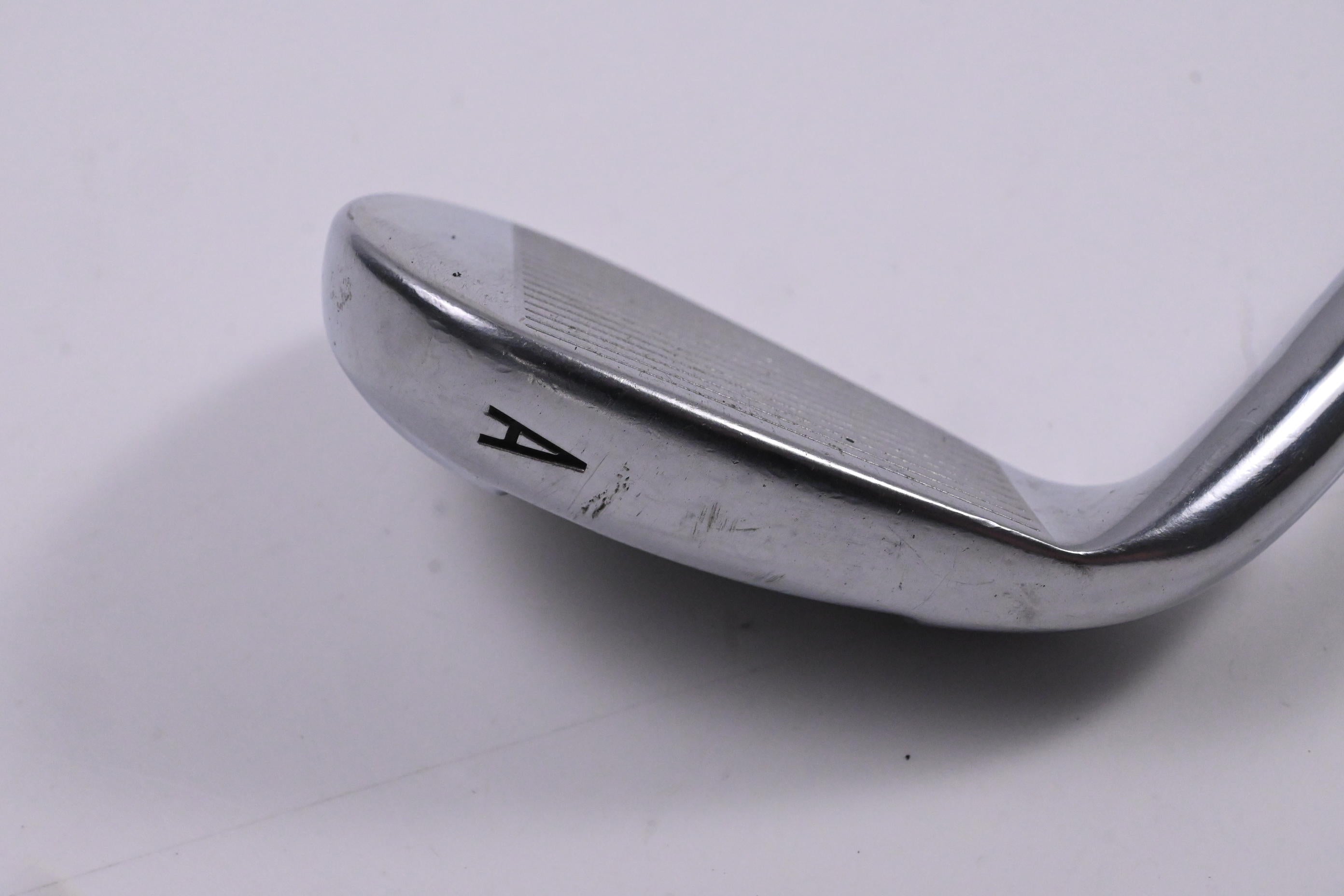 Callaway Rogue Pro Gap Wedge / 50 Degree / Regular Flex Aldila Synergry 60 Shaft