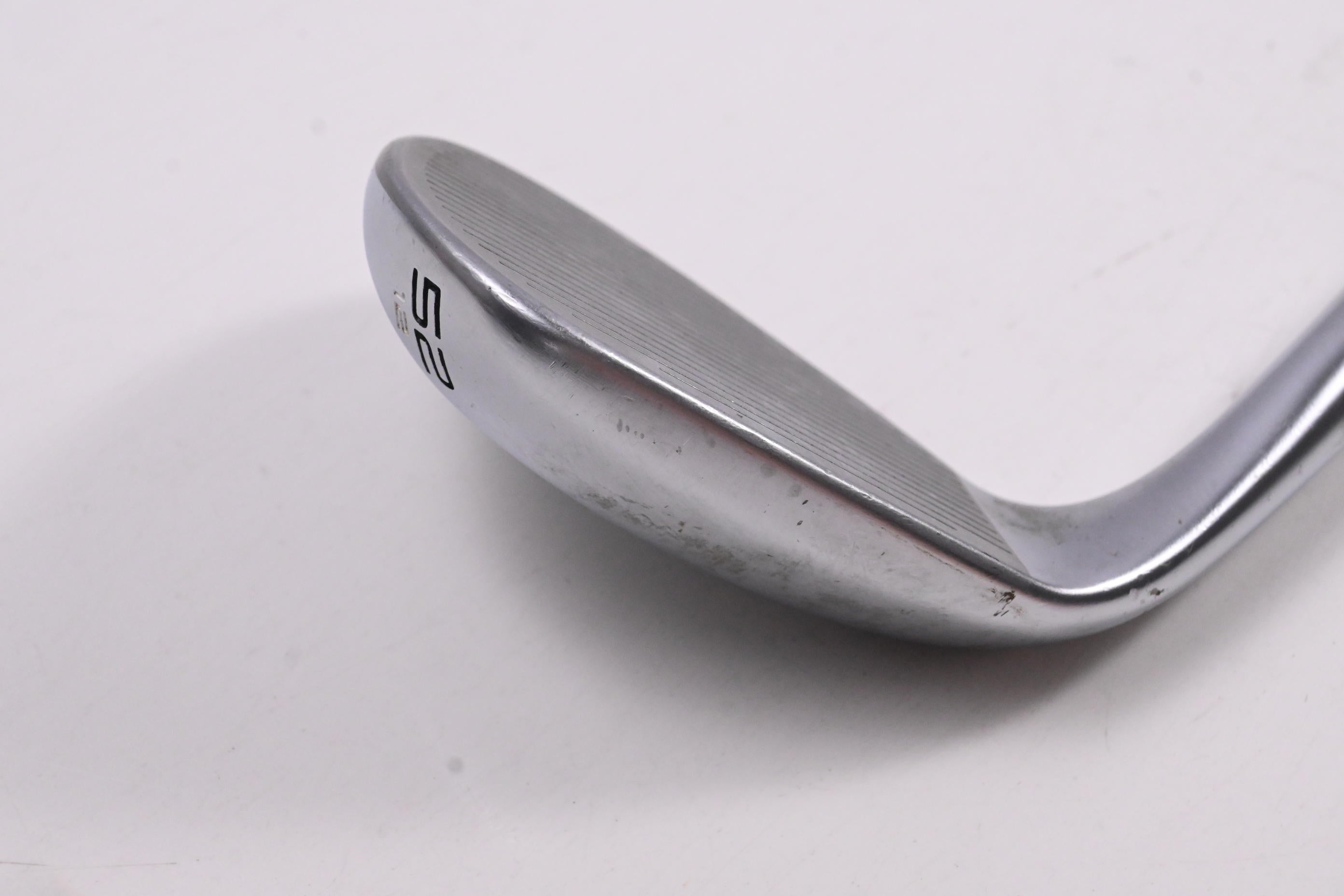 Cleveland CBX Full Face 2 Gap Wedge / 52 Degree / Wedge Flex Dynamic Gold 115