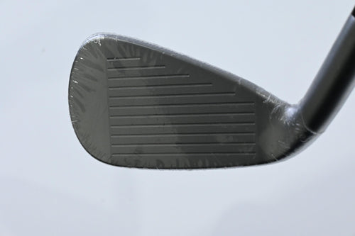 Mizuno JPX 925 Hot Metal #4 Iron / 19 Degree / Stiff Flex Dynamic Gold 115 S300