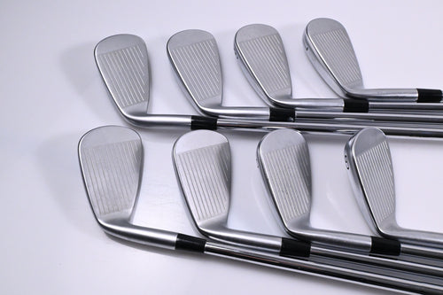 Mizuno JPX 925 Hot Metal Pro Irons / 4-PW+GW / X-Flex Dynamic Gold 120 X100