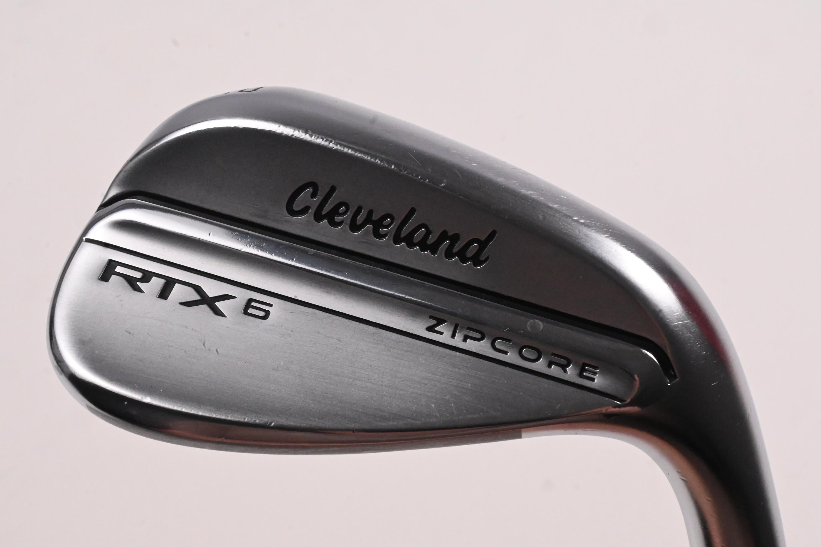 Cleveland RTX 6 Zipcore Gap Wedge / 52 Degree / Wedge Flex Dynamic Gold Spinner