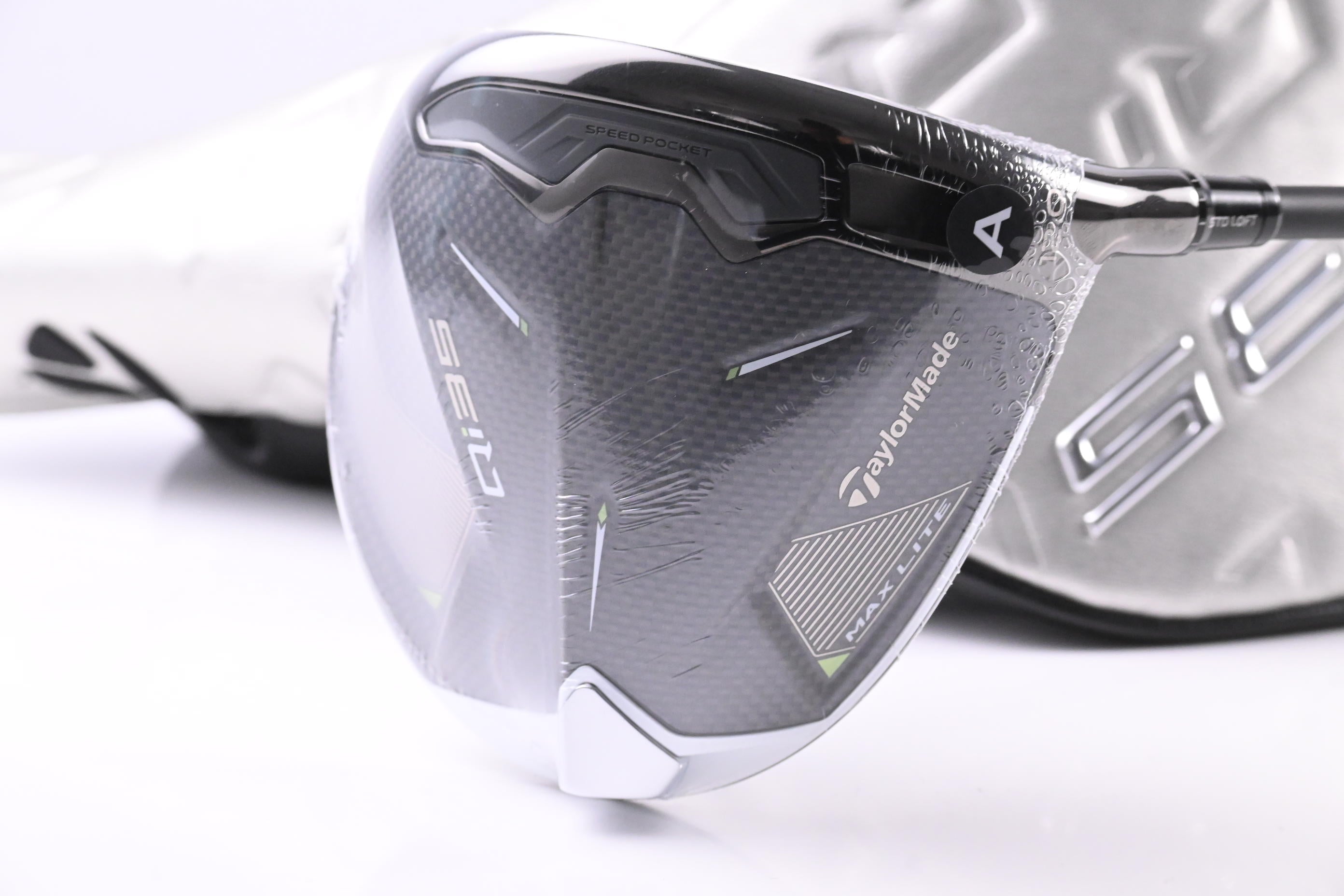 Taylormade Qi35 Max Lite Driver / 12 Degree / Senior Flex Vanquish 4 Shaft