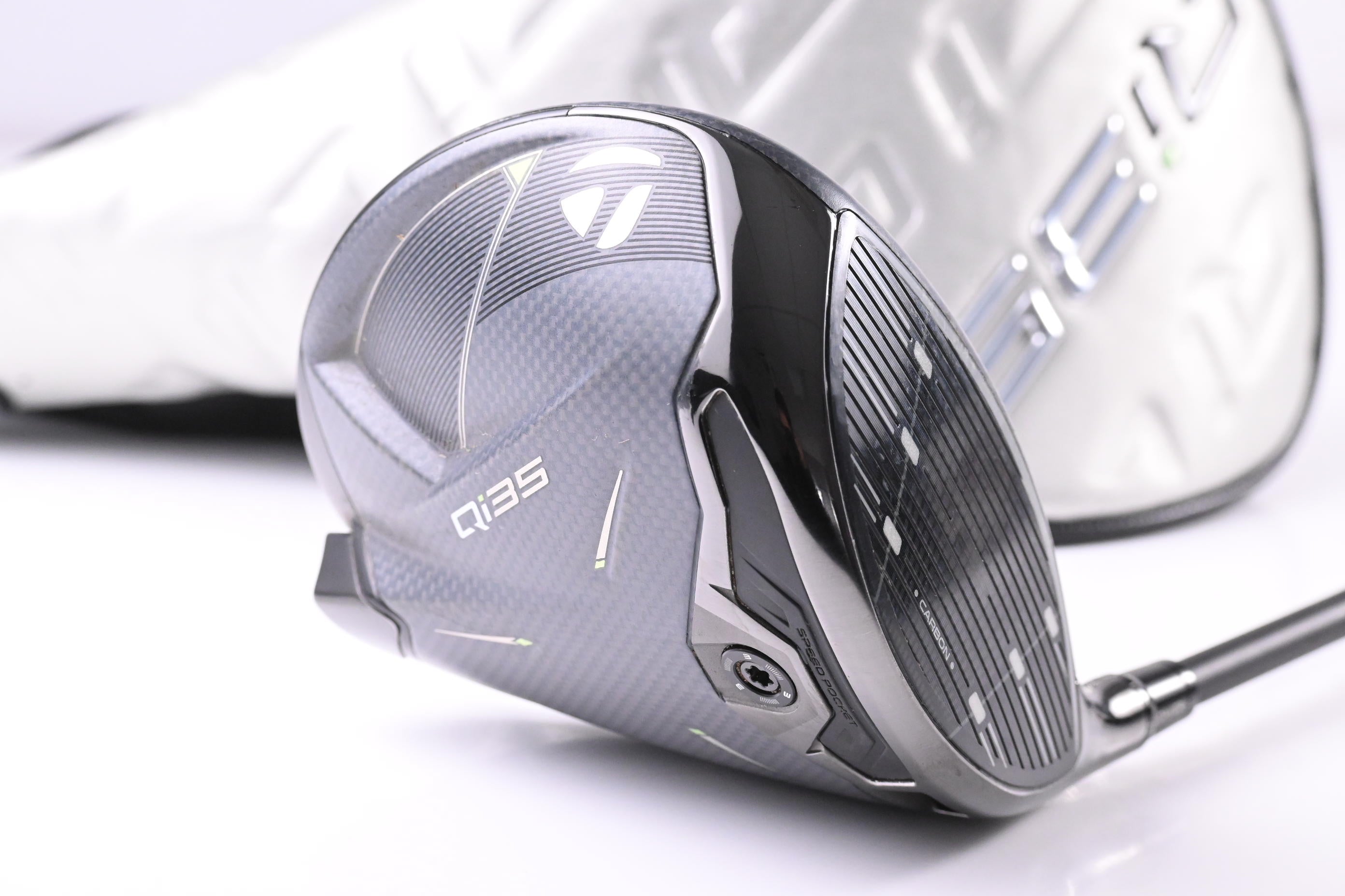 Taylormade Qi35 Driver / 10.5 Degree / Regular Flex Cypher 2.0 50 Shaft