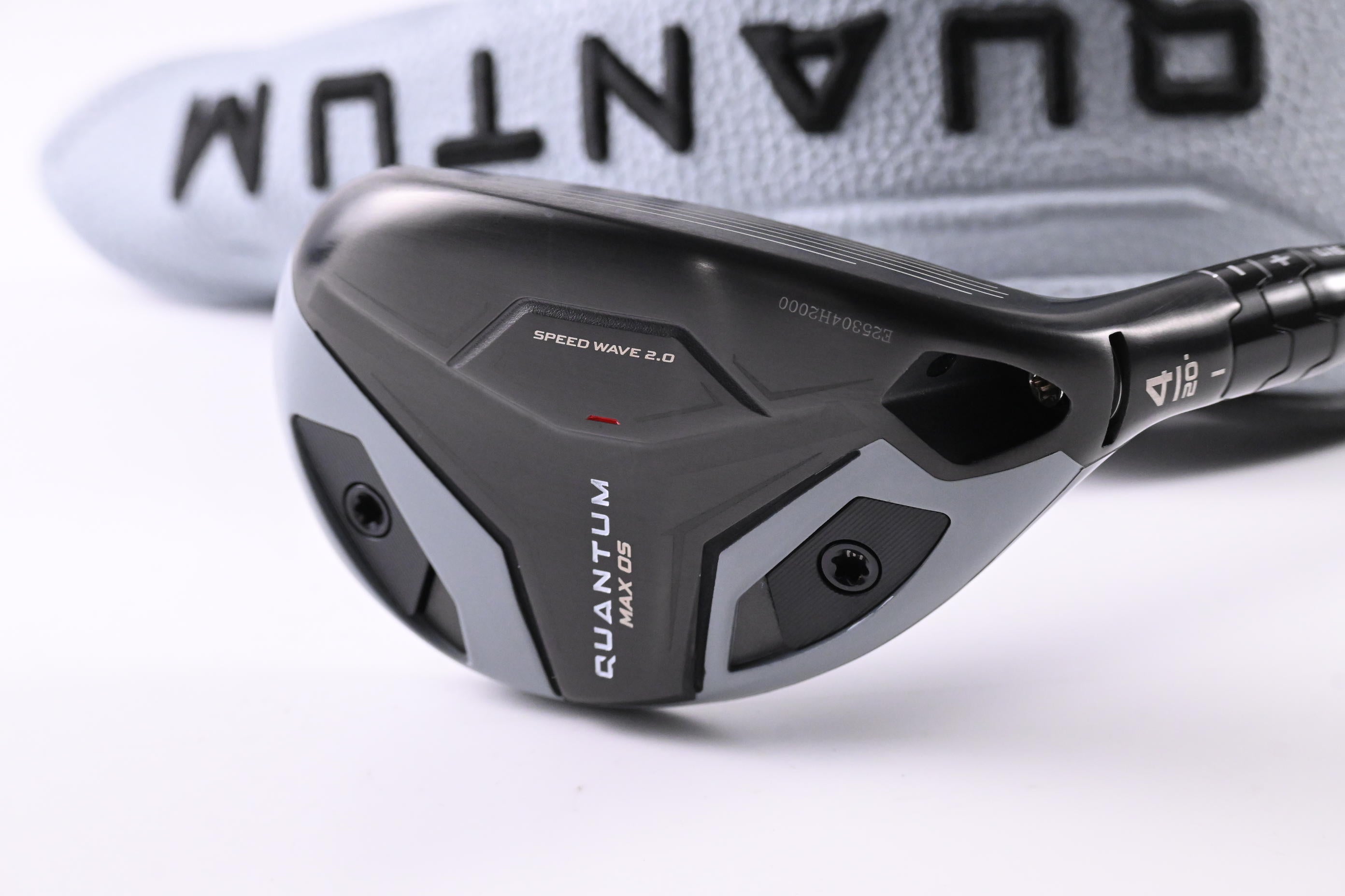 Callaway Quantum Max OS #4 Hybrid / 20 Degree / Regular Flex Denali Frost Silver 60