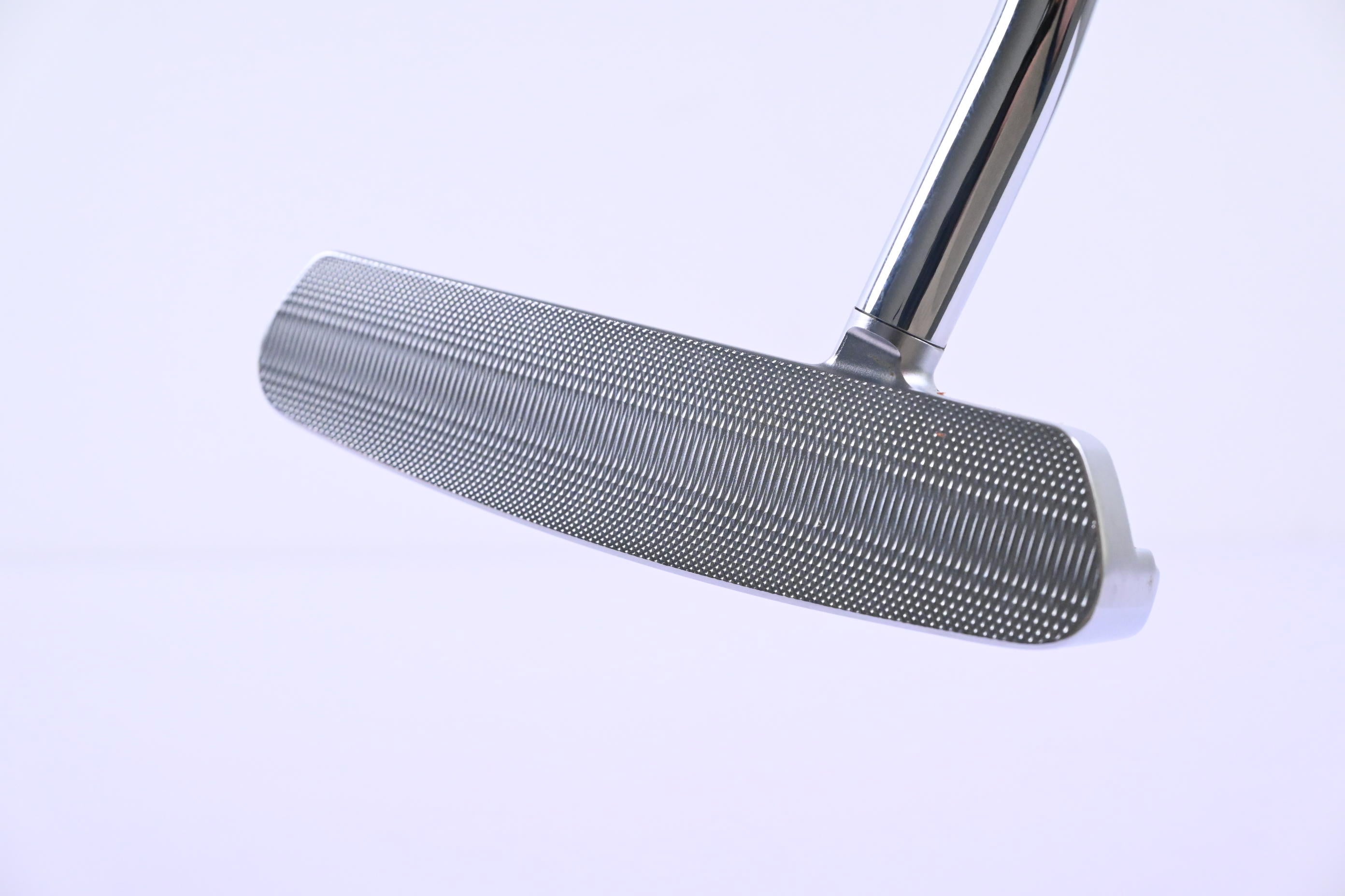 Mizuno M-Craft White Satin Putter / 34 Inch