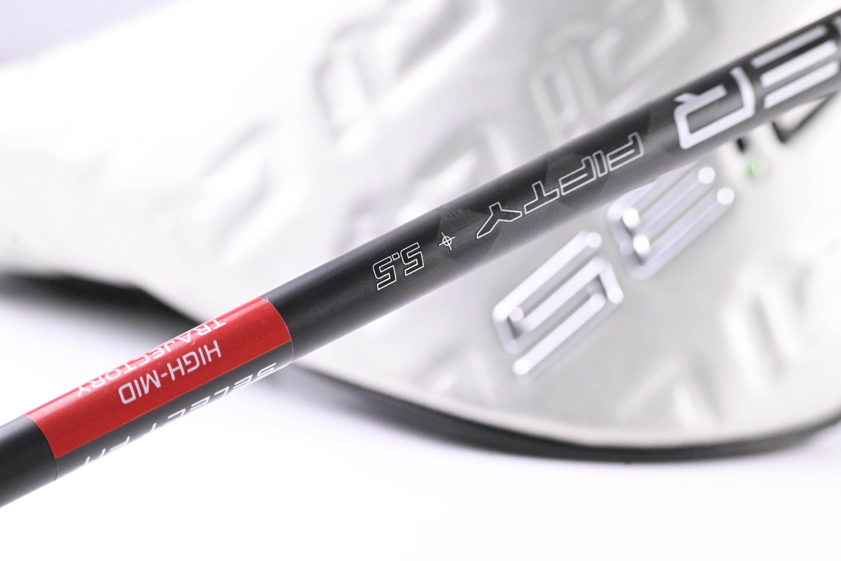 Taylormade Qi35 Driver / 10.5 Degree / Regular Flex Cypher 2.0 50 Shaft