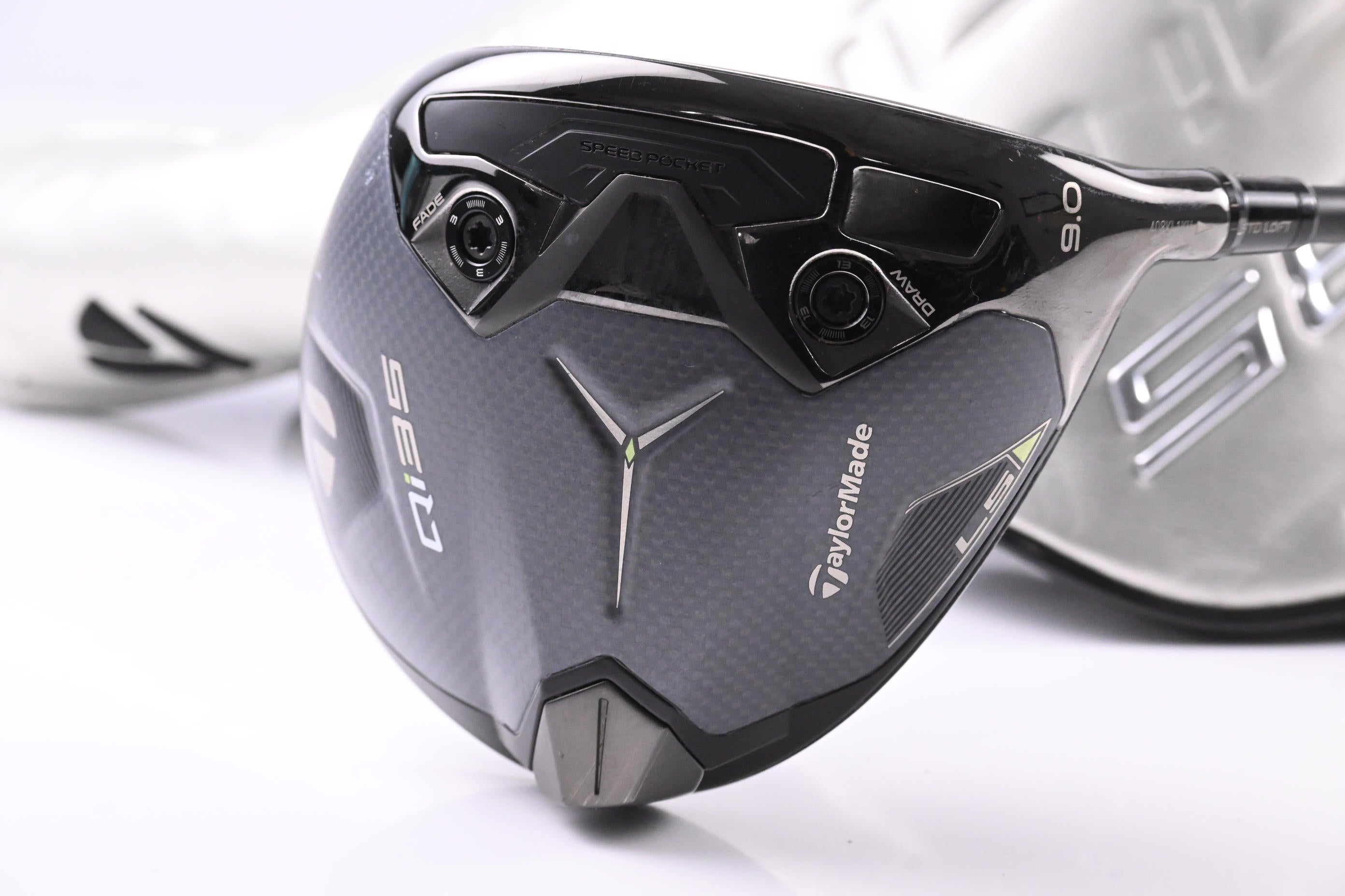 Taylormade Qi35 LS Driver / 9 Degree / Regular Flex Ventus Blue 5 Shaft
