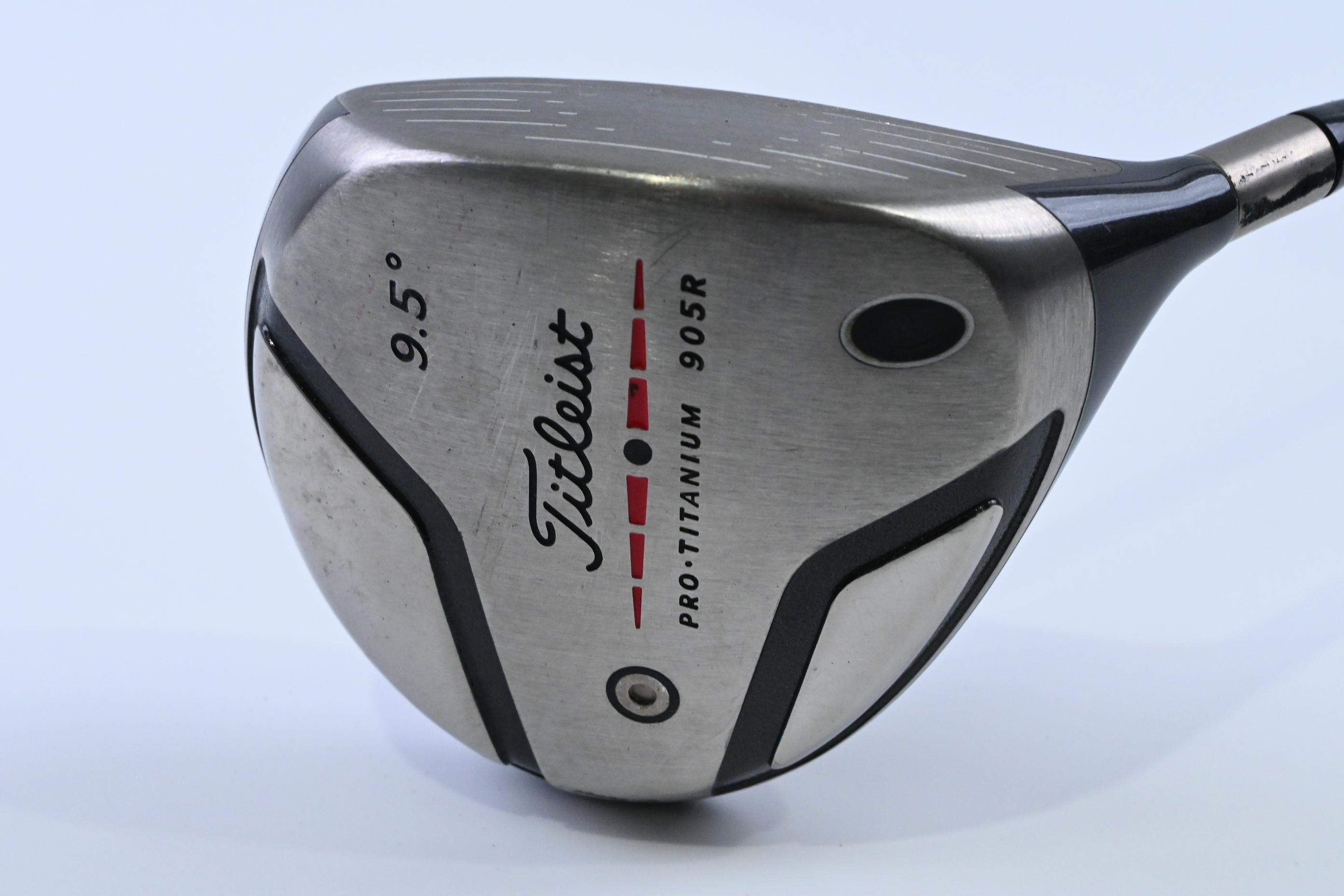 Titleist 905 R Driver / 9.5 Degree / Regular Flex Graphite Design YS-6+ Shaft